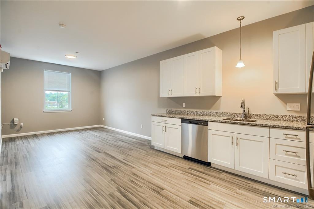 9 Steele 306 Boulevard Property Photo 5
