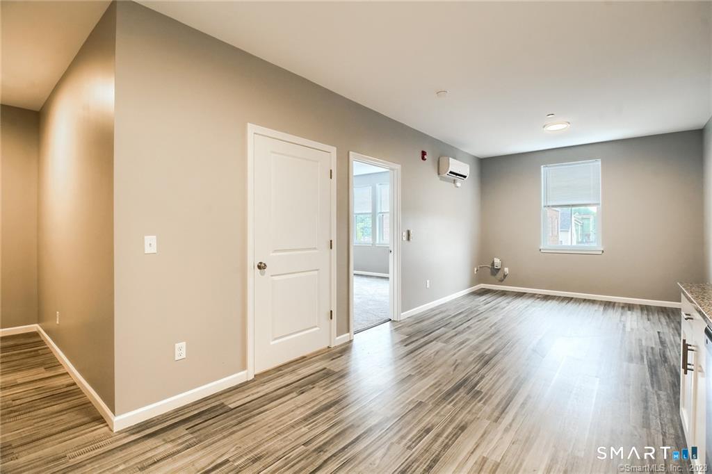 9 Steele 306 Boulevard Property Photo 7