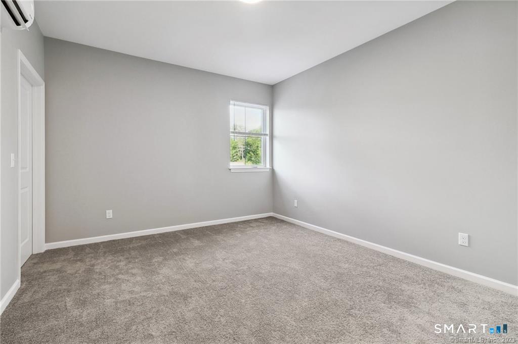 10 Steele 204 Boulevard Property Photo 4
