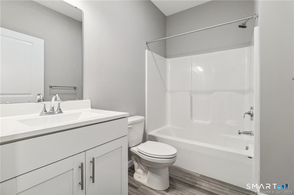 10 Steele 204 Boulevard Property Photo 10