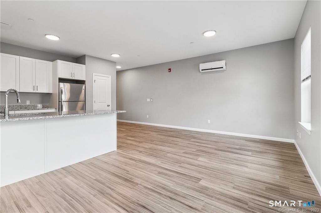 10 Steele 204 Boulevard Property Photo 13