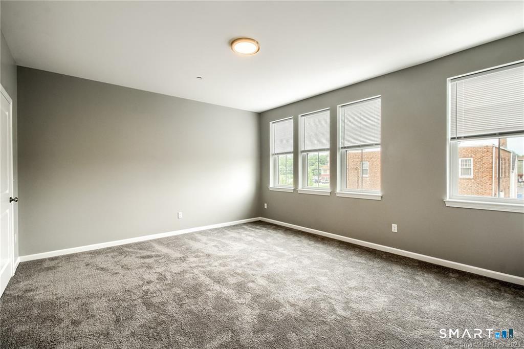 9 Steele 201 Boulevard Property Photo 10