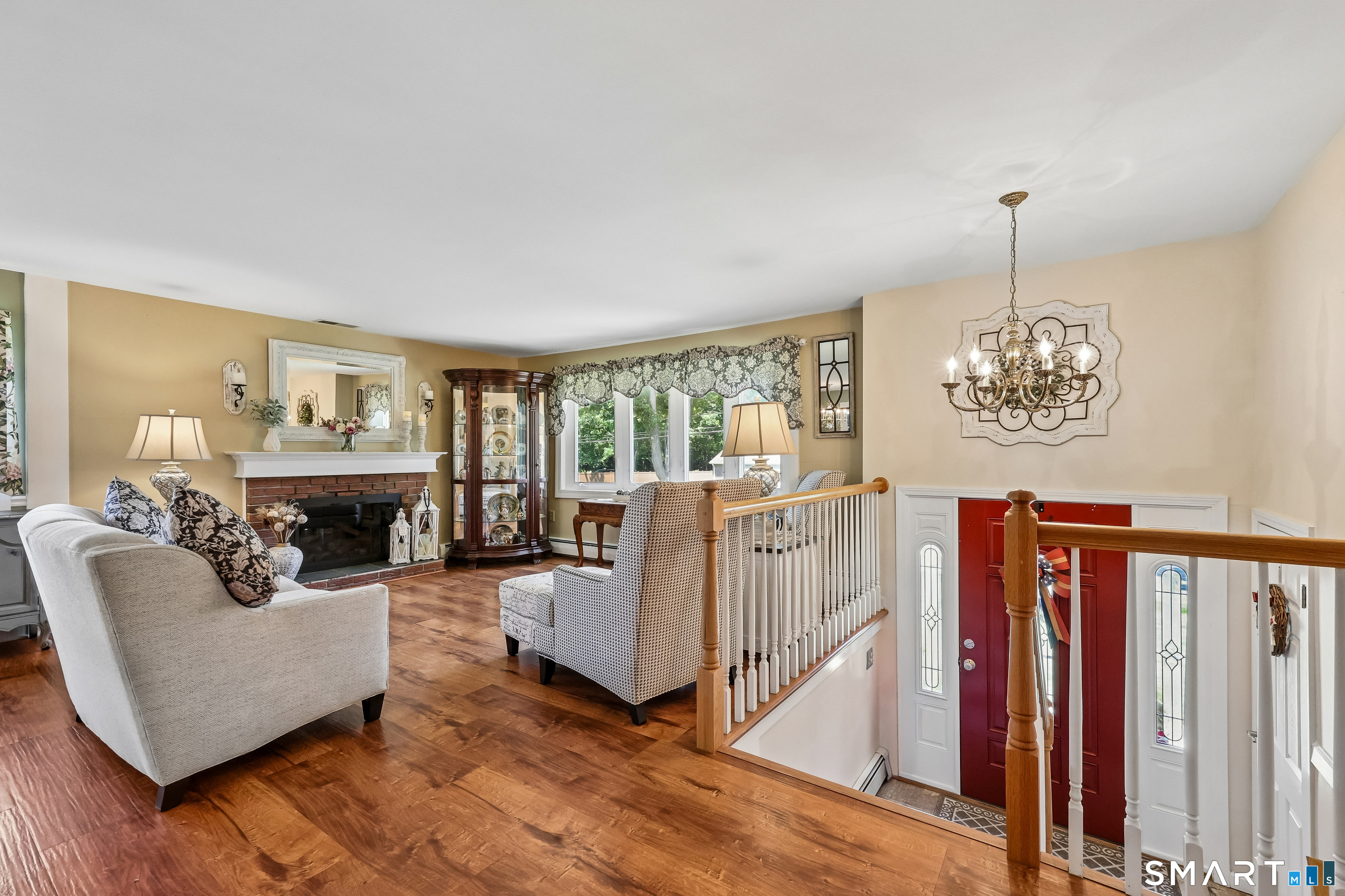 407 Curtiss Street Property Photo 3