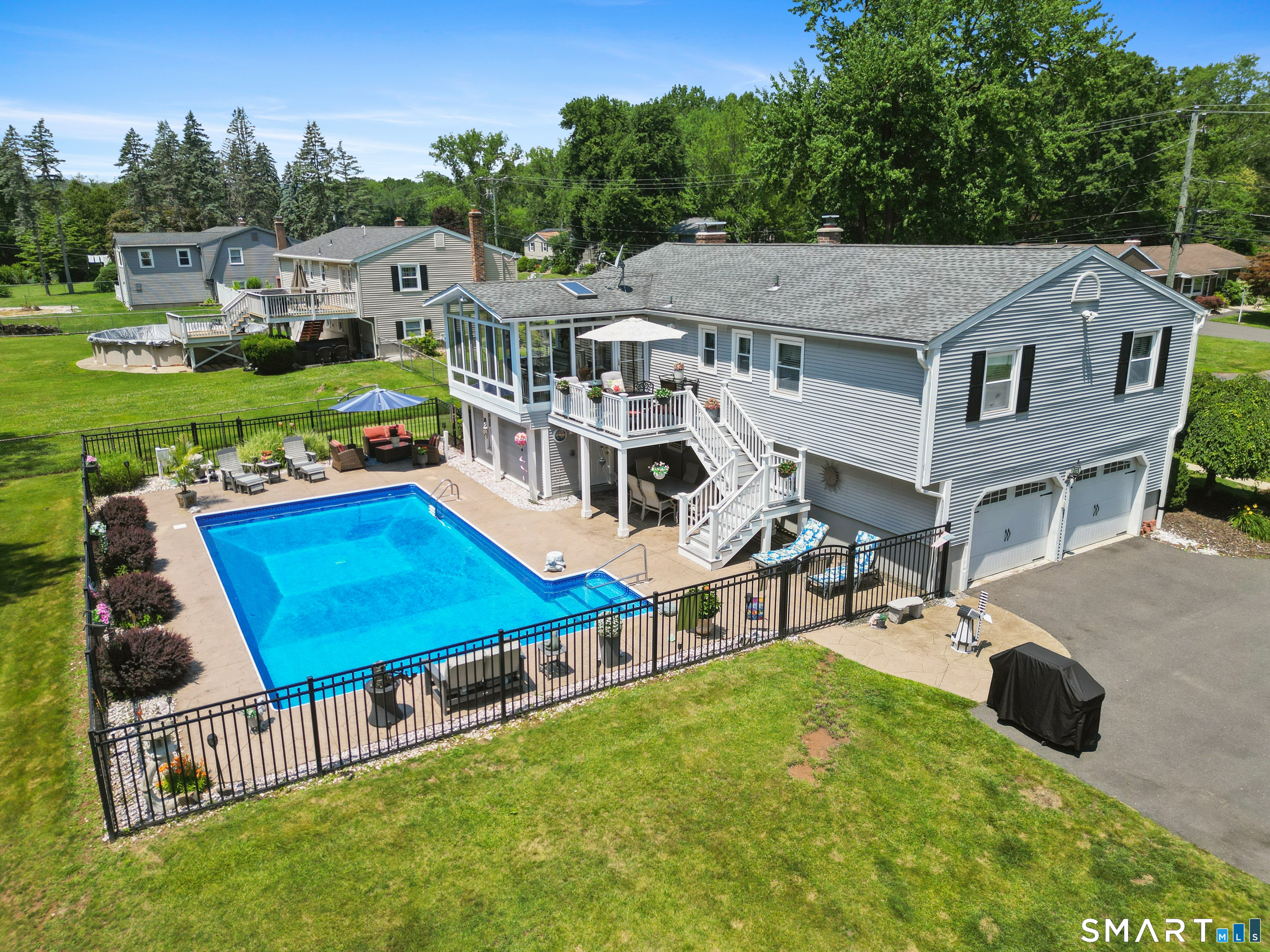 407 Curtiss Street Property Photo 26
