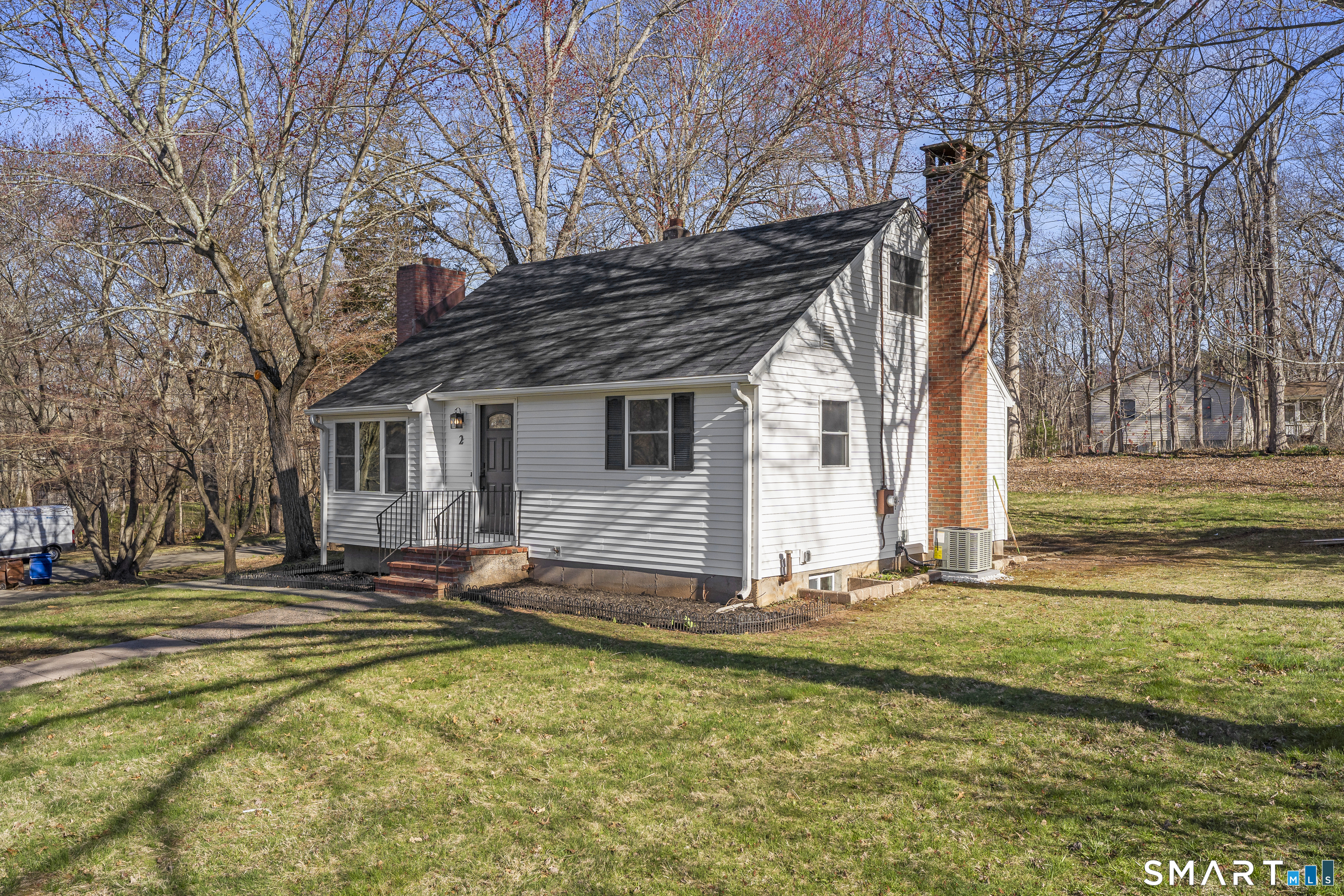 2 Burr Hill Terrace Property Photo 1