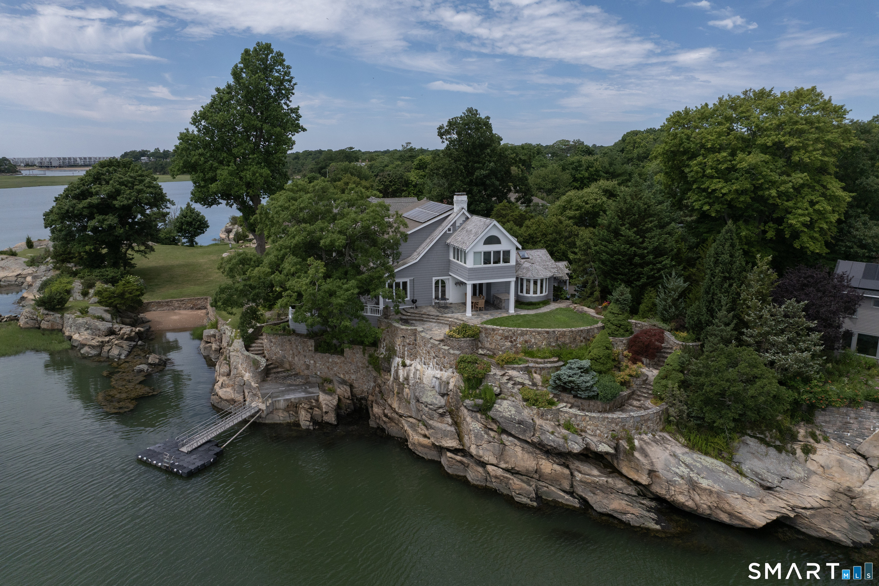 18 Rockland Park Property Photo 1