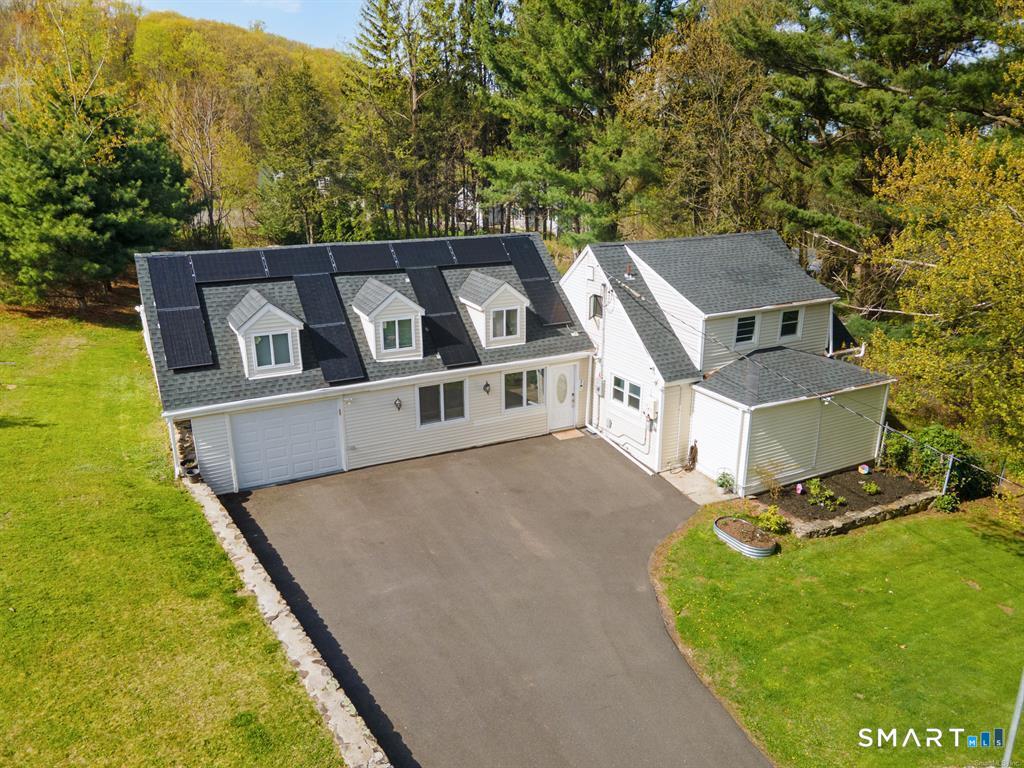 2 Apple Hill Road Property Photo 1