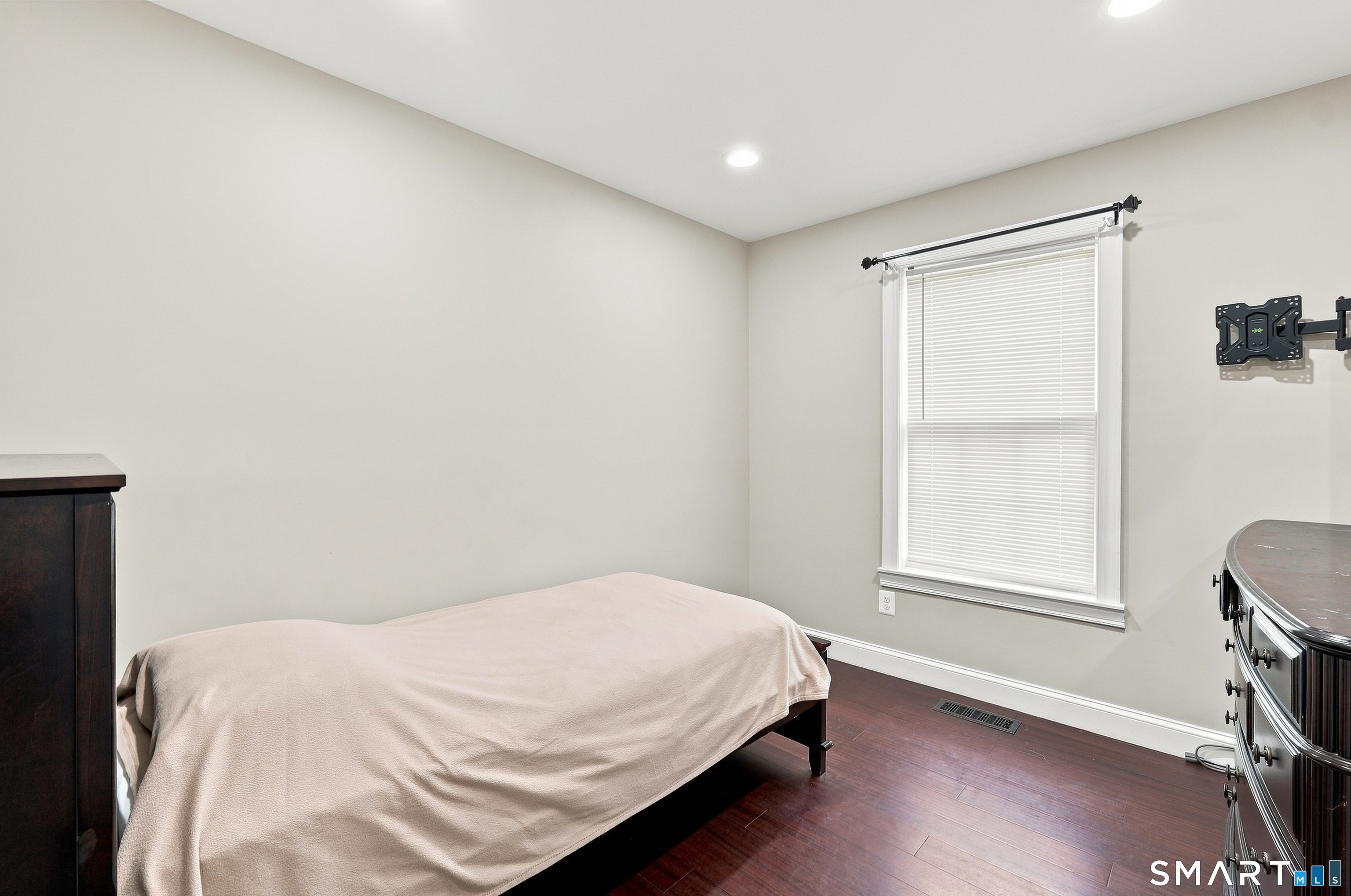 203 Russell Street Property Photo 17