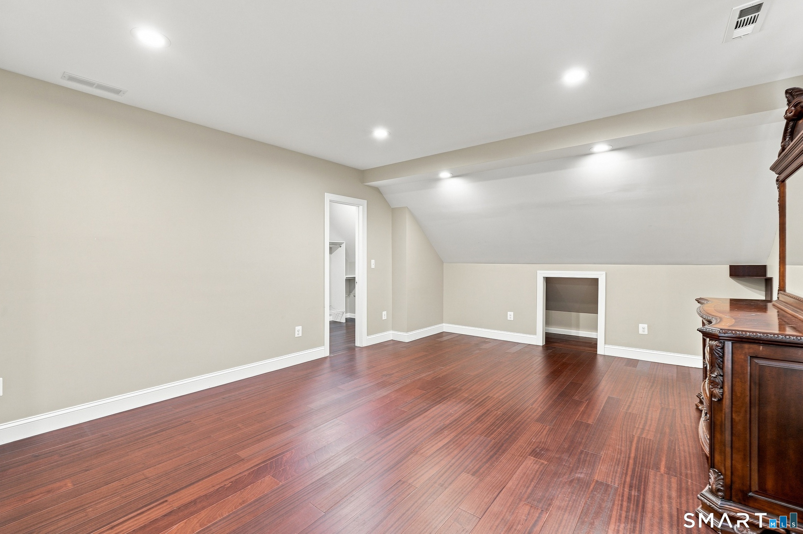 203 Russell Street Property Photo 21