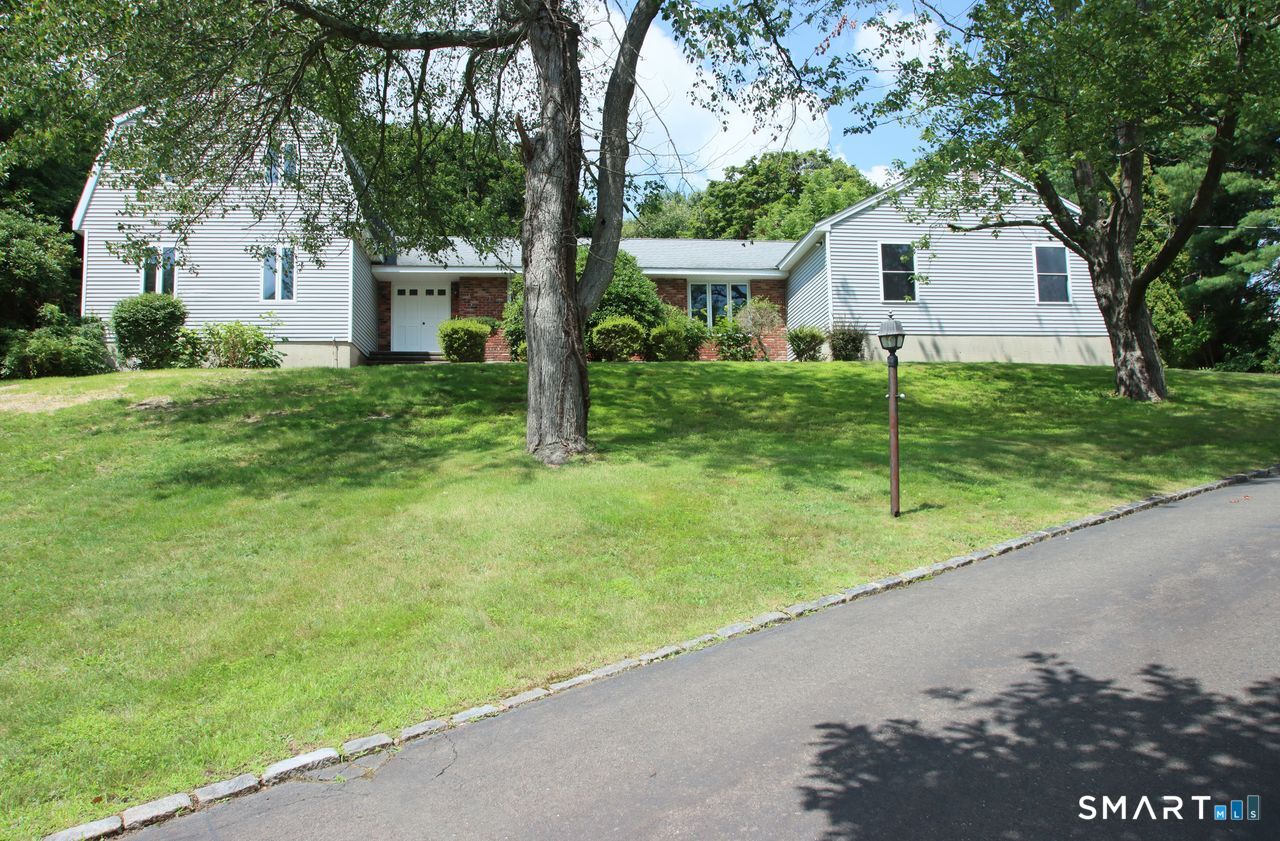 328 Saybrook Road Property Photo 1