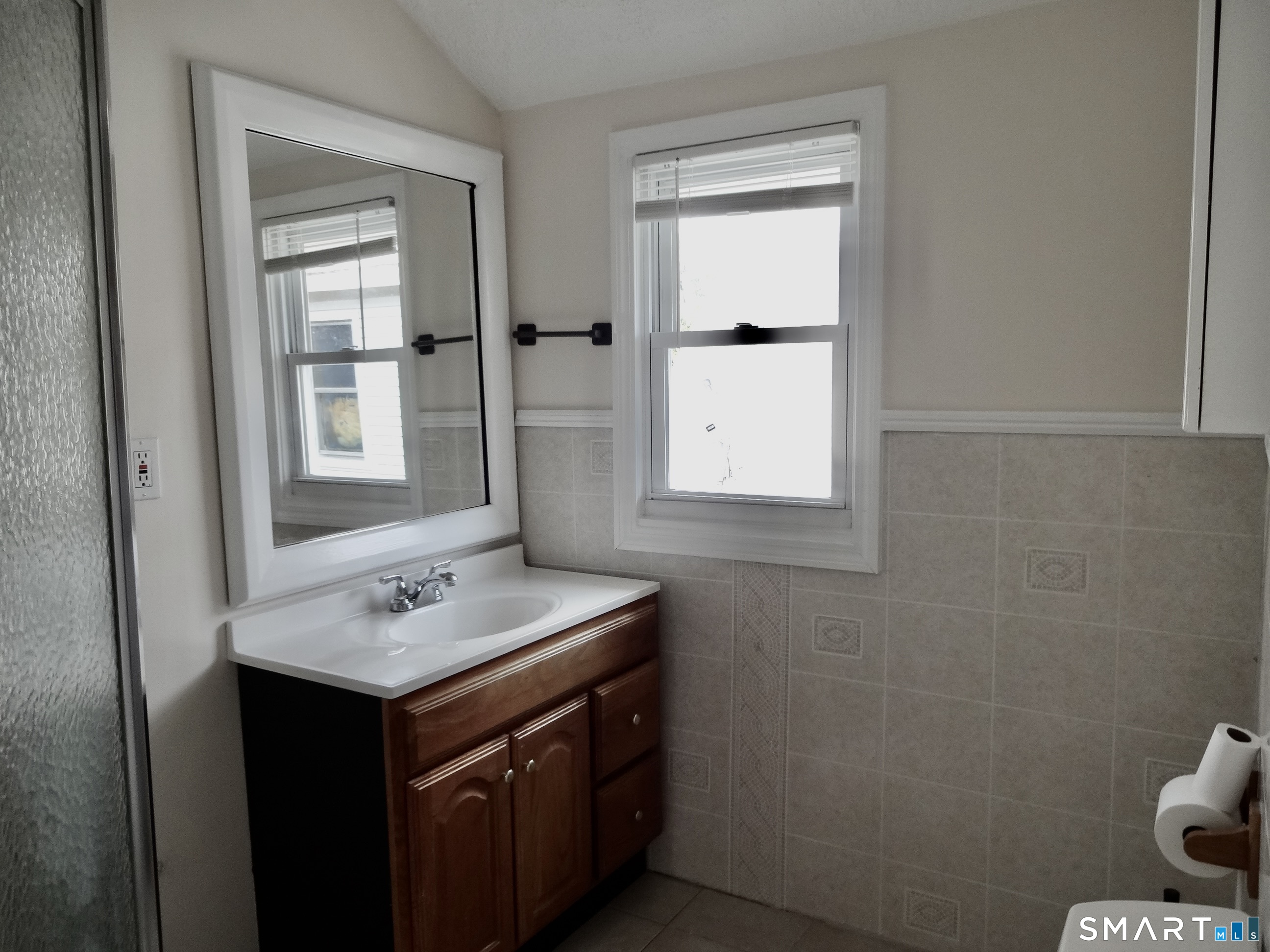 518 Midland 3rd Floor Avenue Property Photo 7