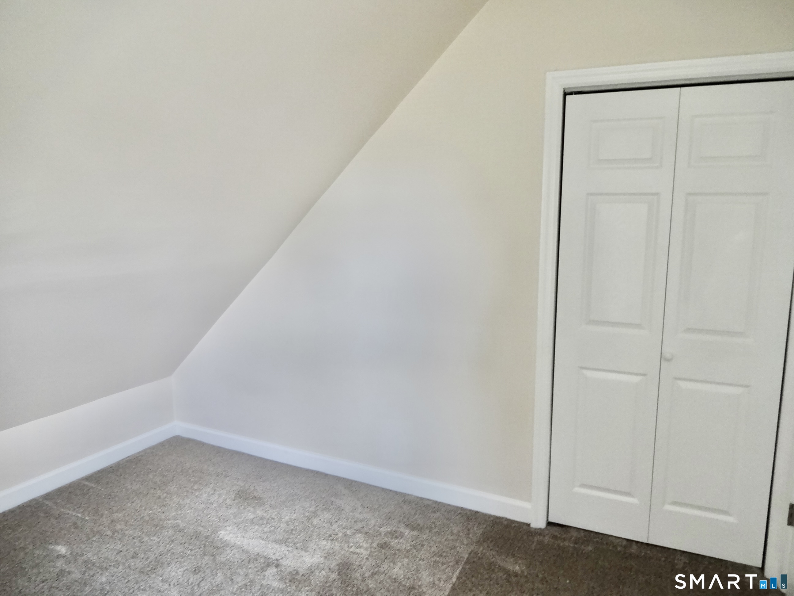 518 Midland 3rd Floor Avenue Property Photo 20