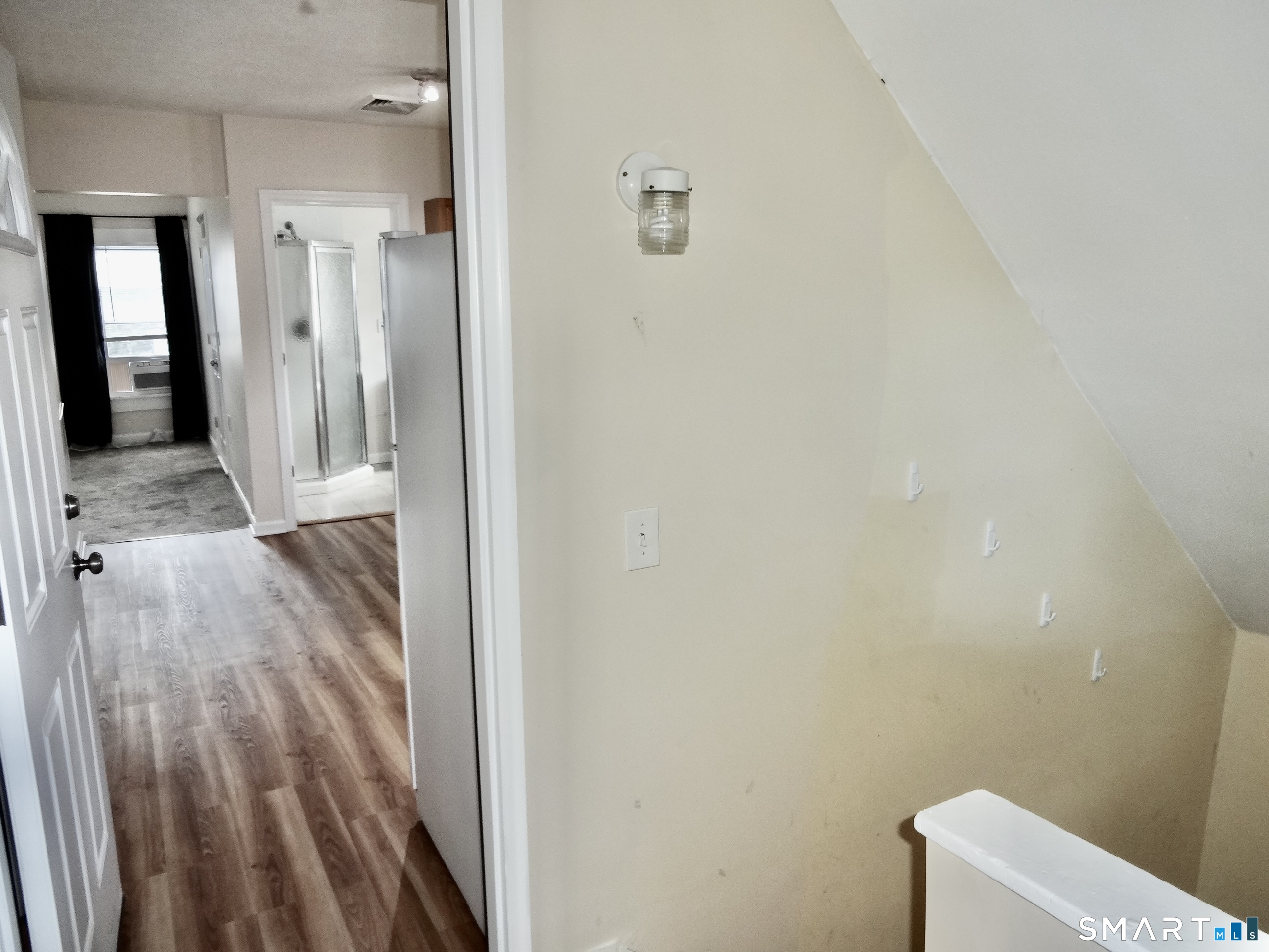 518 Midland 3rd Floor Avenue Property Photo 23