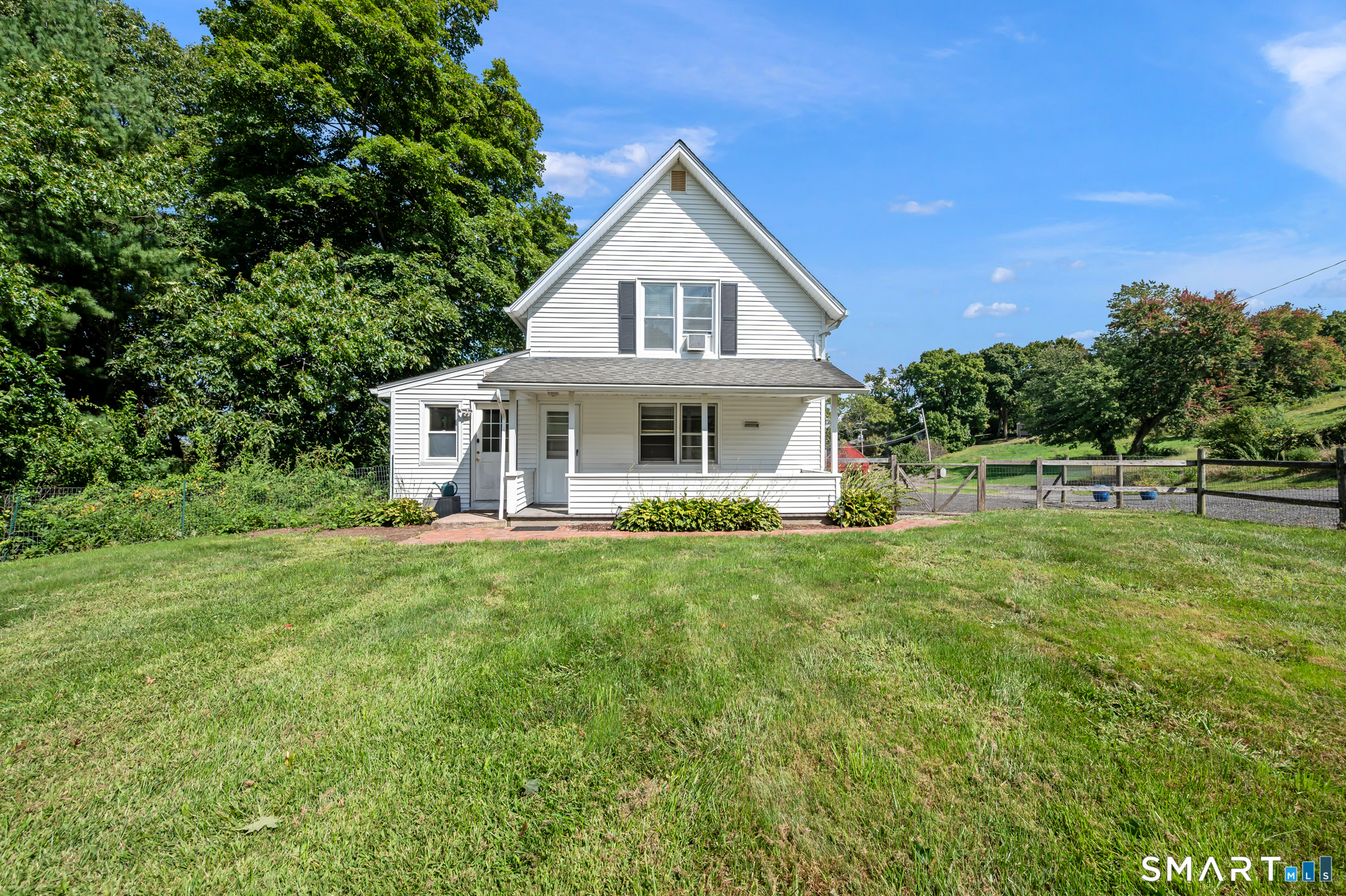 136 Chestnut Hill Road Property Photo 1