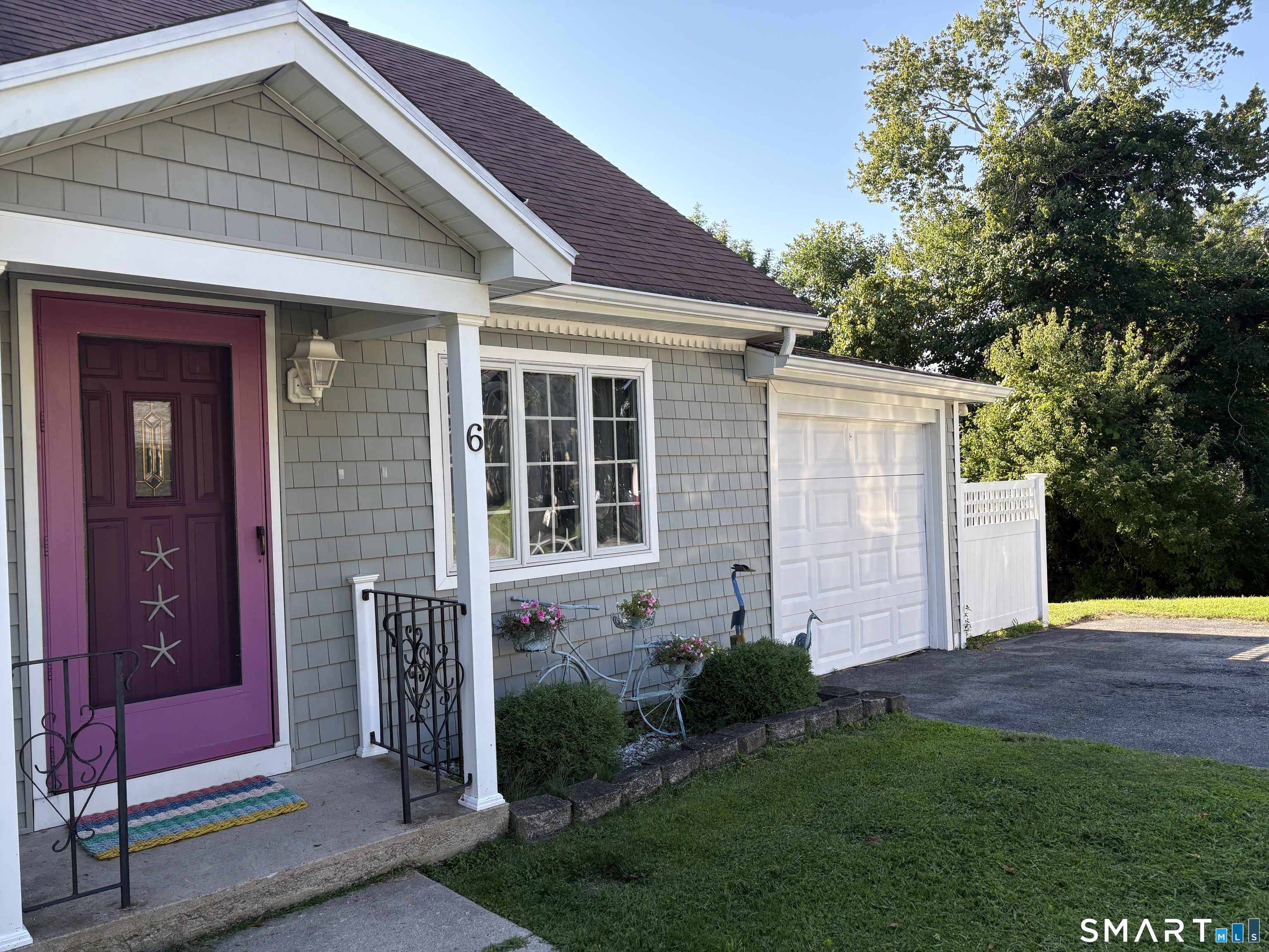 6 East Street Property Photo 2