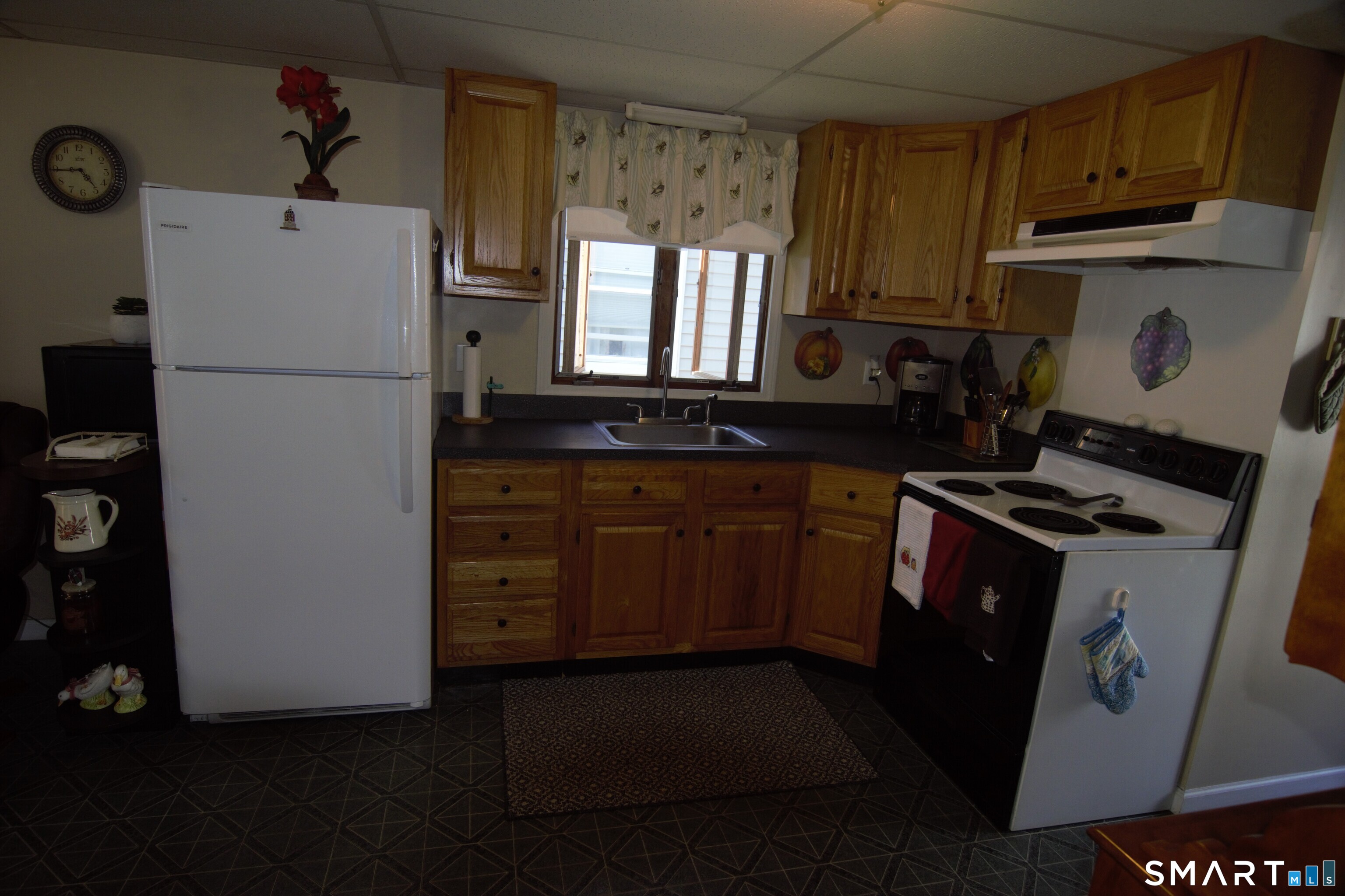 10 Hartford Avenue Property Photo 10