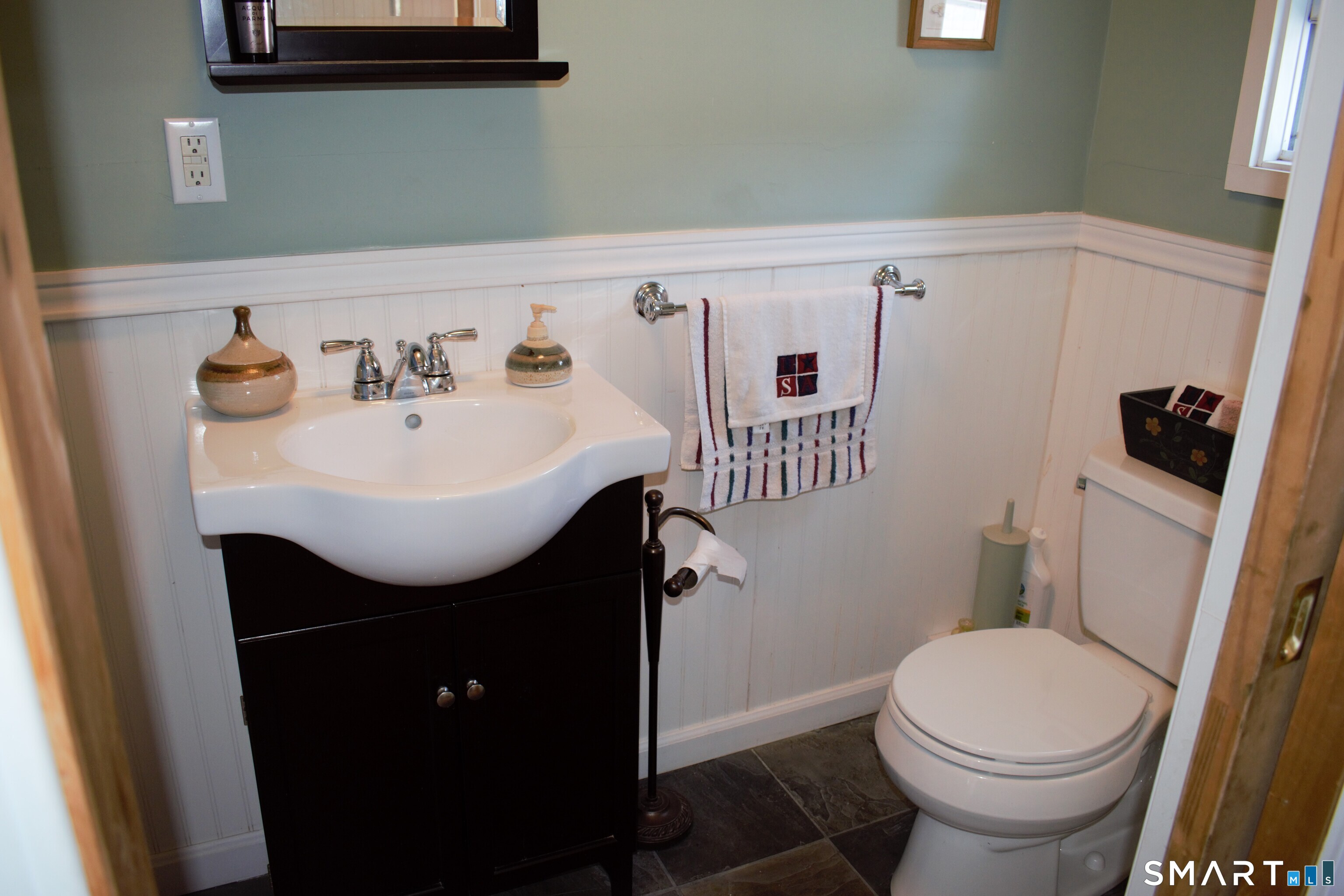 10 Hartford Avenue Property Photo 28