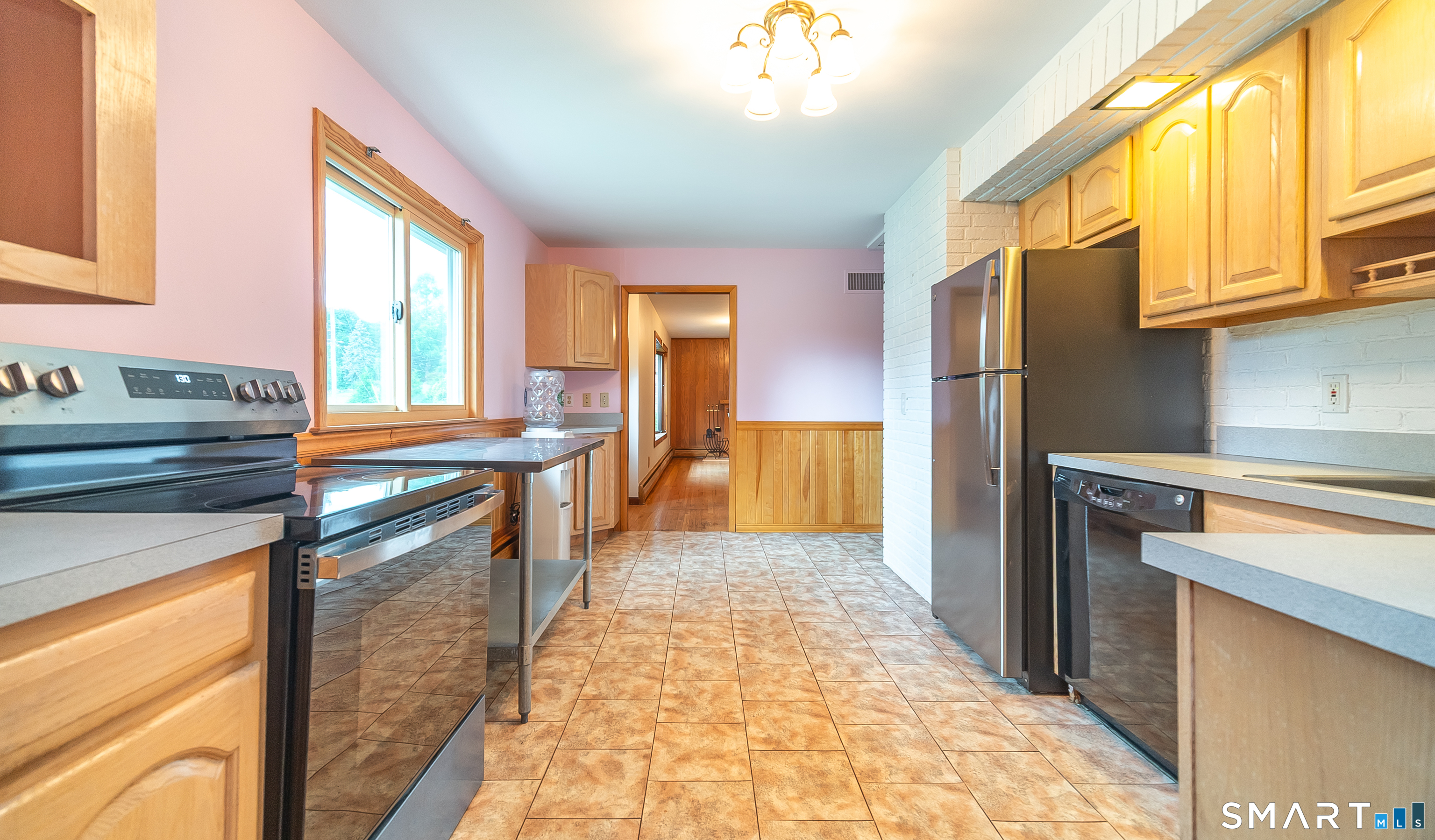 25 Lynn Drive Property Photo 3