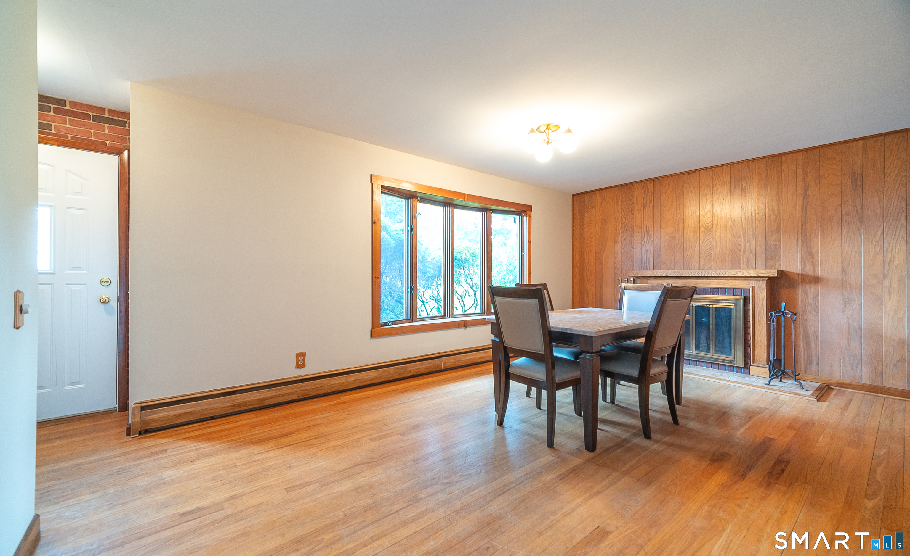 25 Lynn Drive Property Photo 6