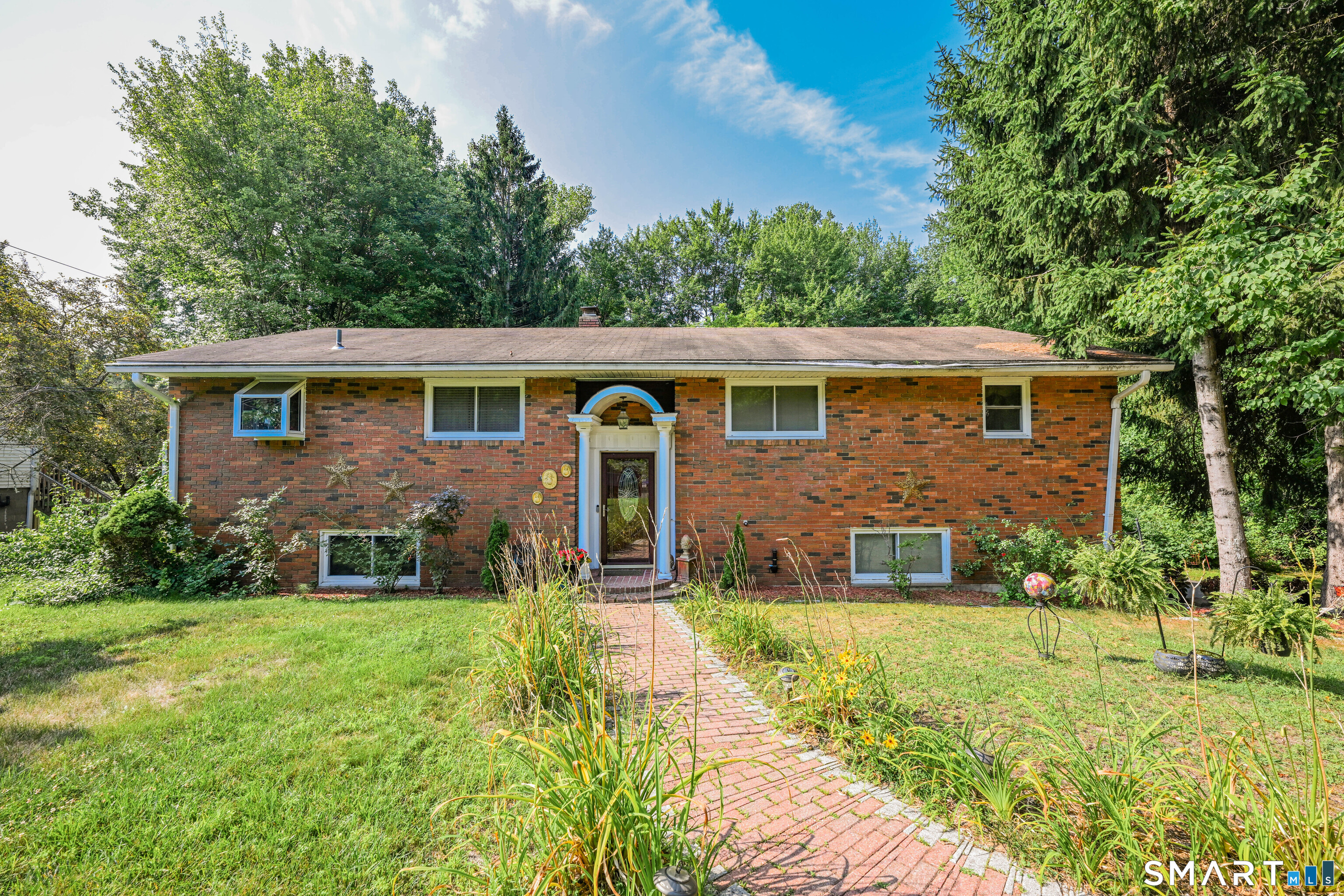 437 Wolcott West Avenue Property Photo 1