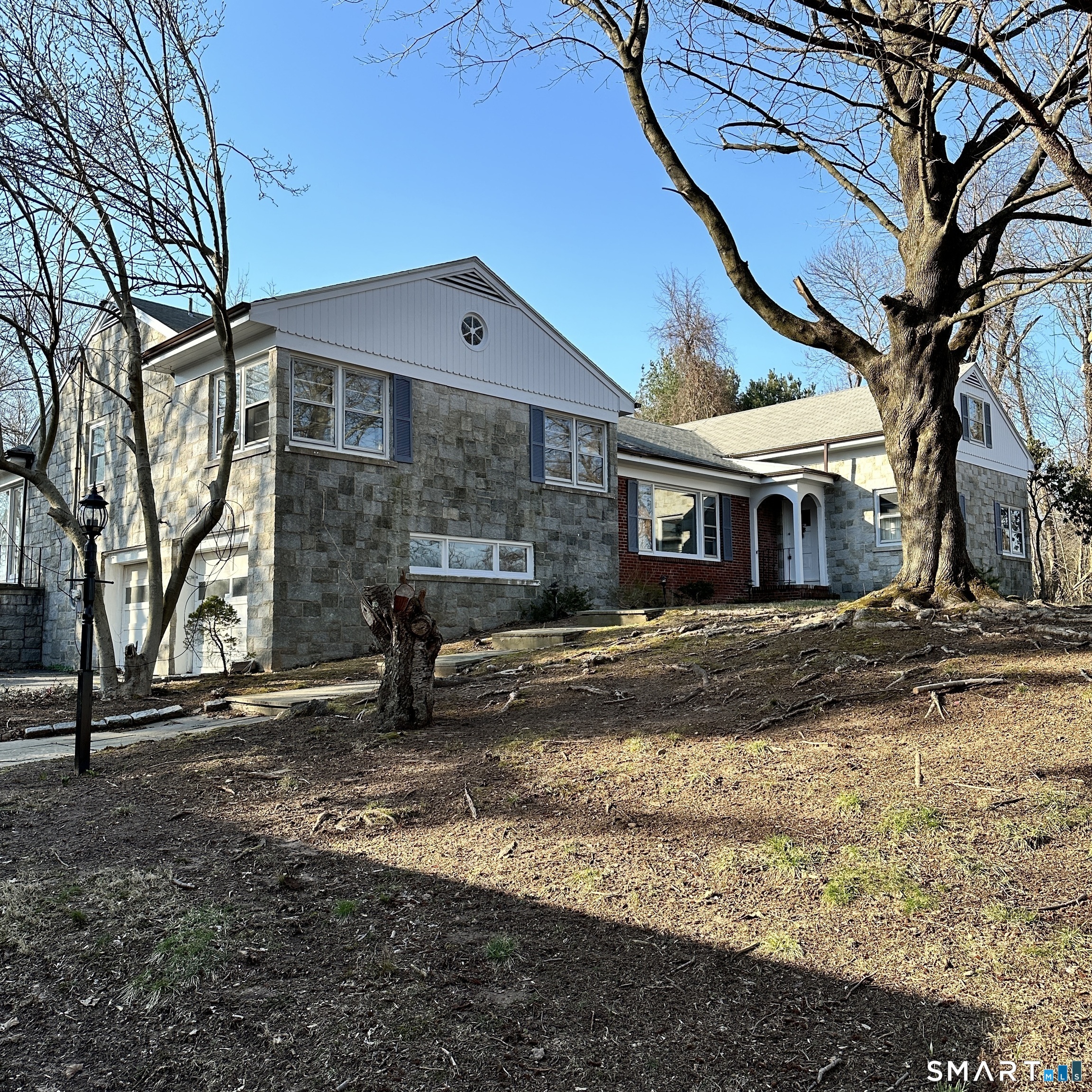 167 Kings Highway Property Photo 2