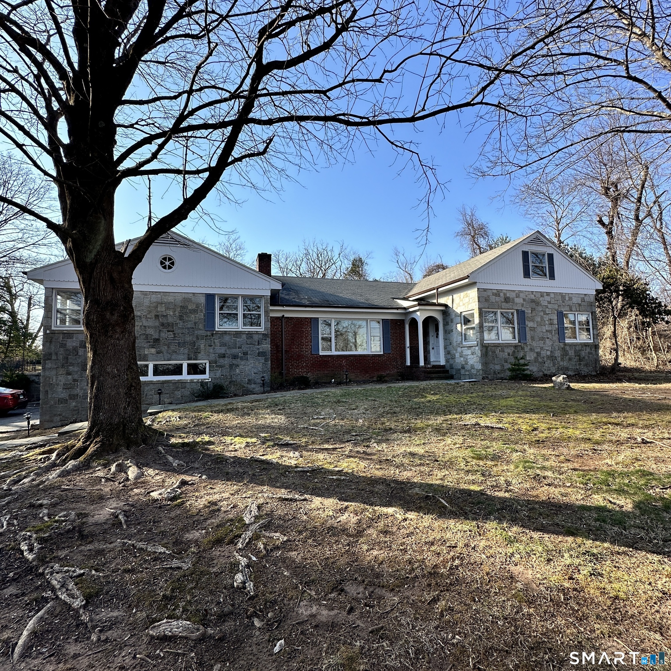 167 Kings Highway Property Photo 4
