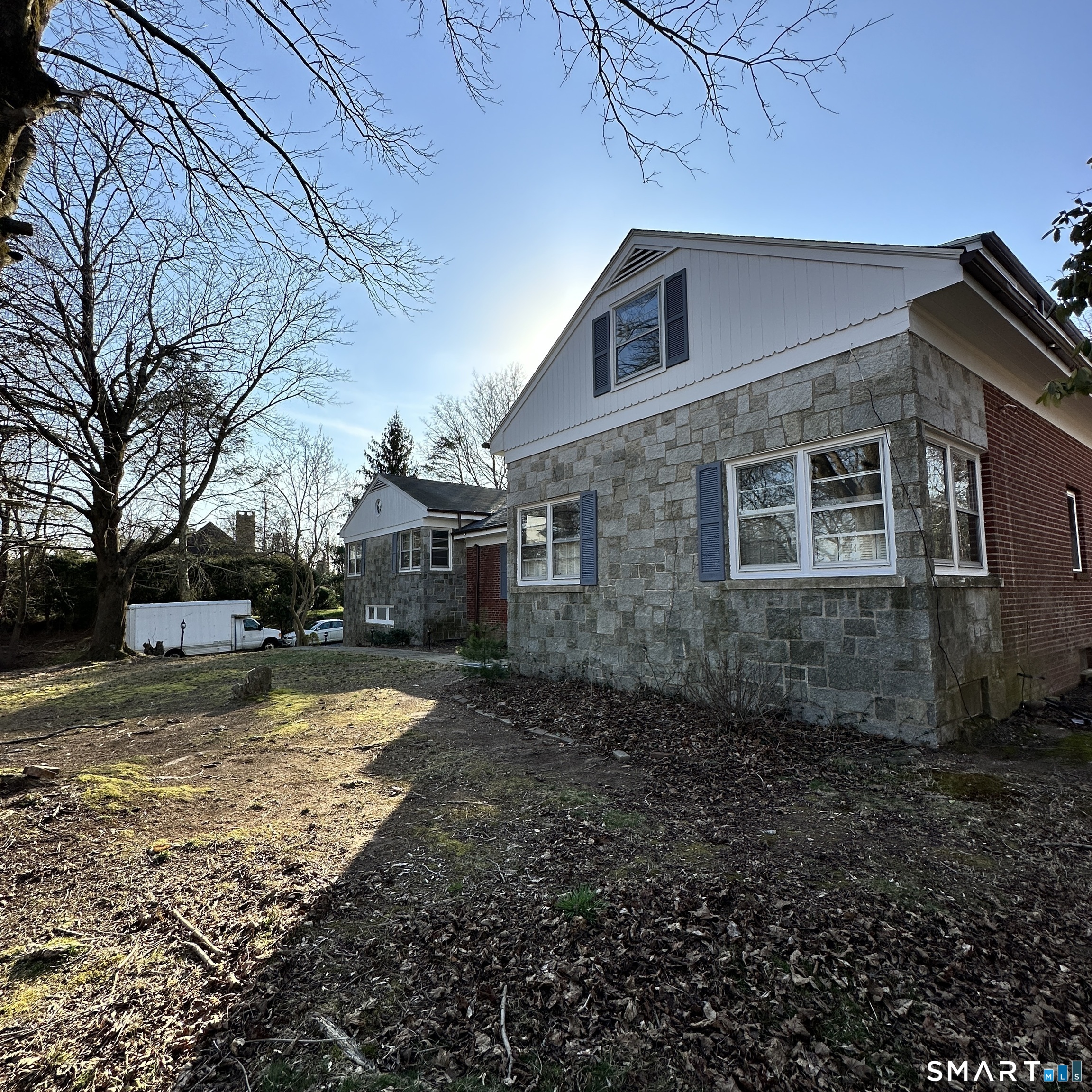 167 Kings Highway Property Photo 5