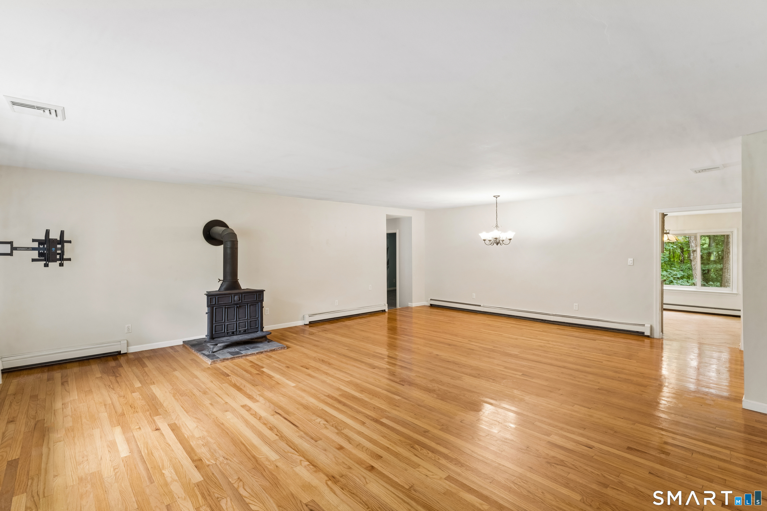 28 Andrew Drive Property Photo 3