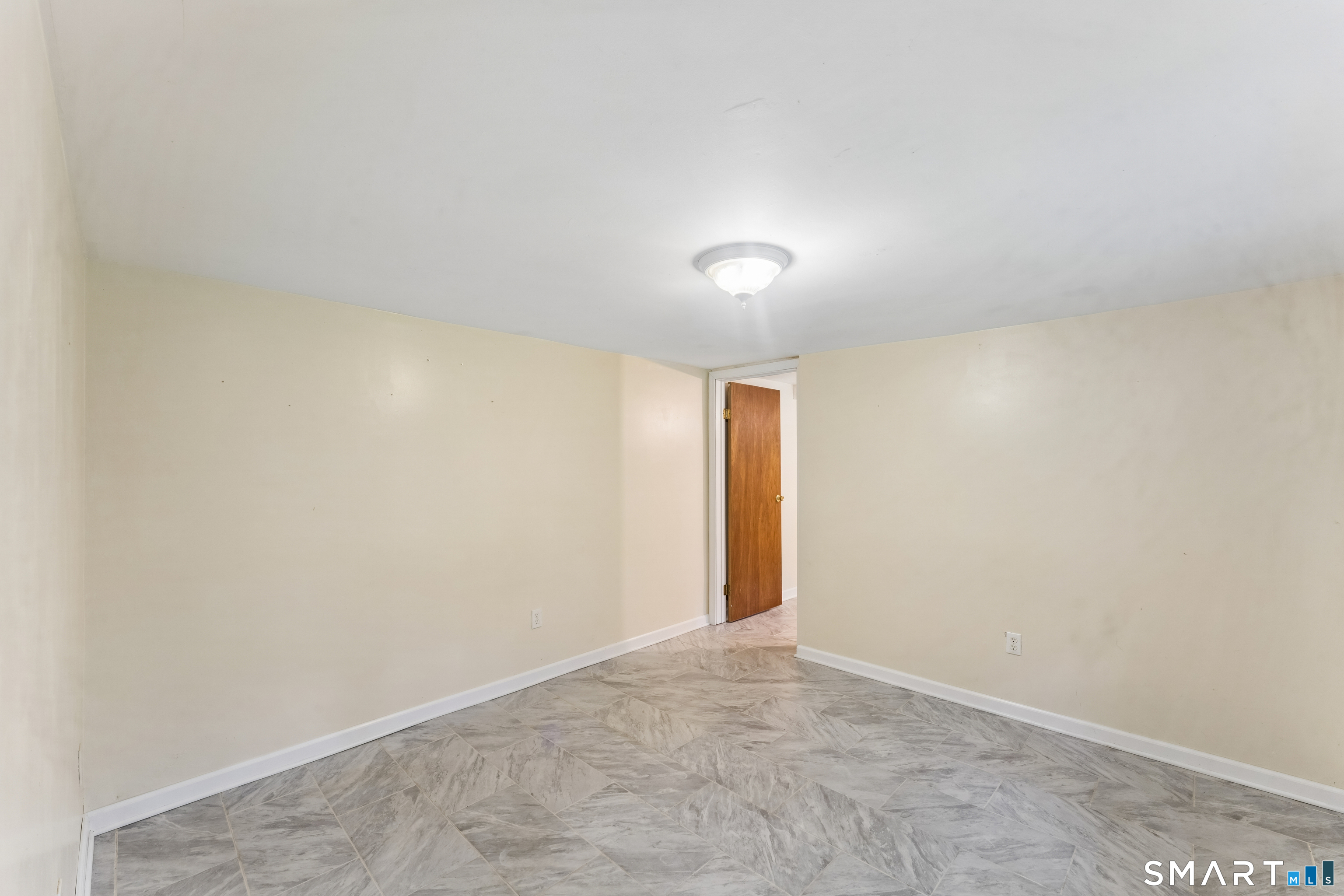 28 Andrew Drive Property Photo 29