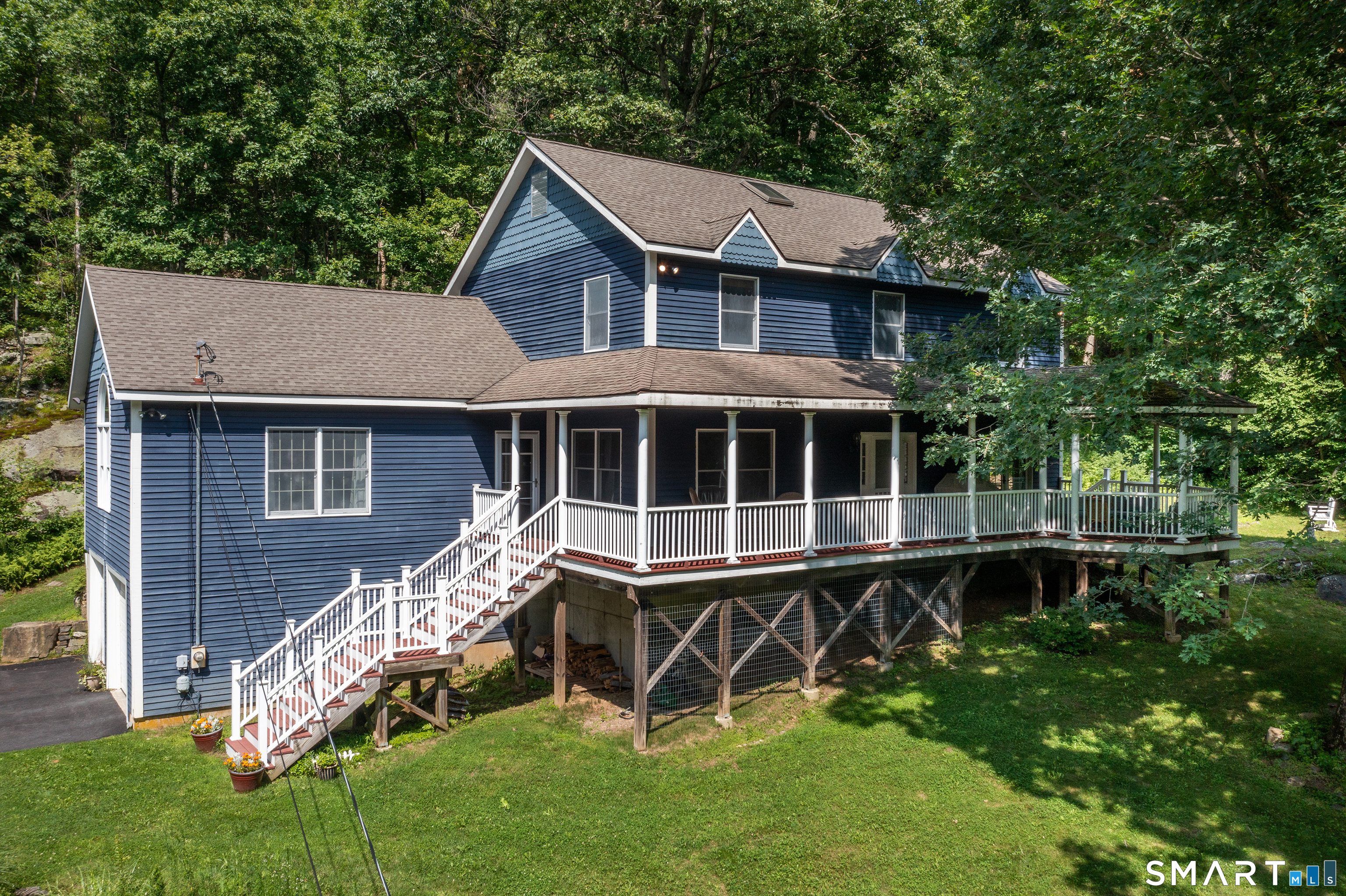 34 Hardscrabble Road Property Photo 2