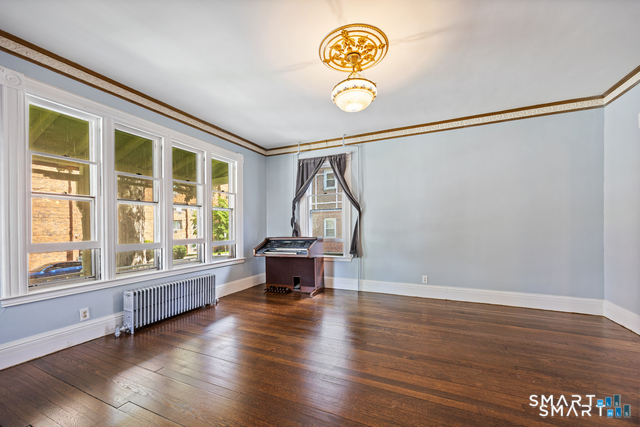 11 Marshall Street Property Photo 8