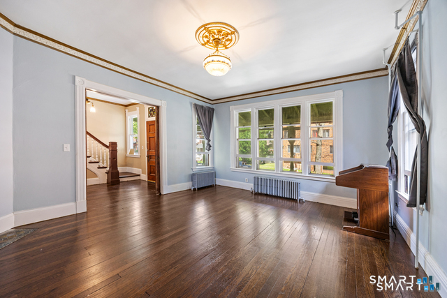 11 Marshall Street Property Photo 9