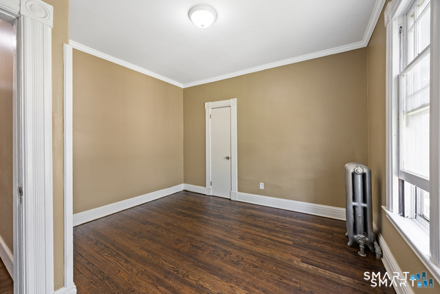 11 Marshall Street Property Photo 28