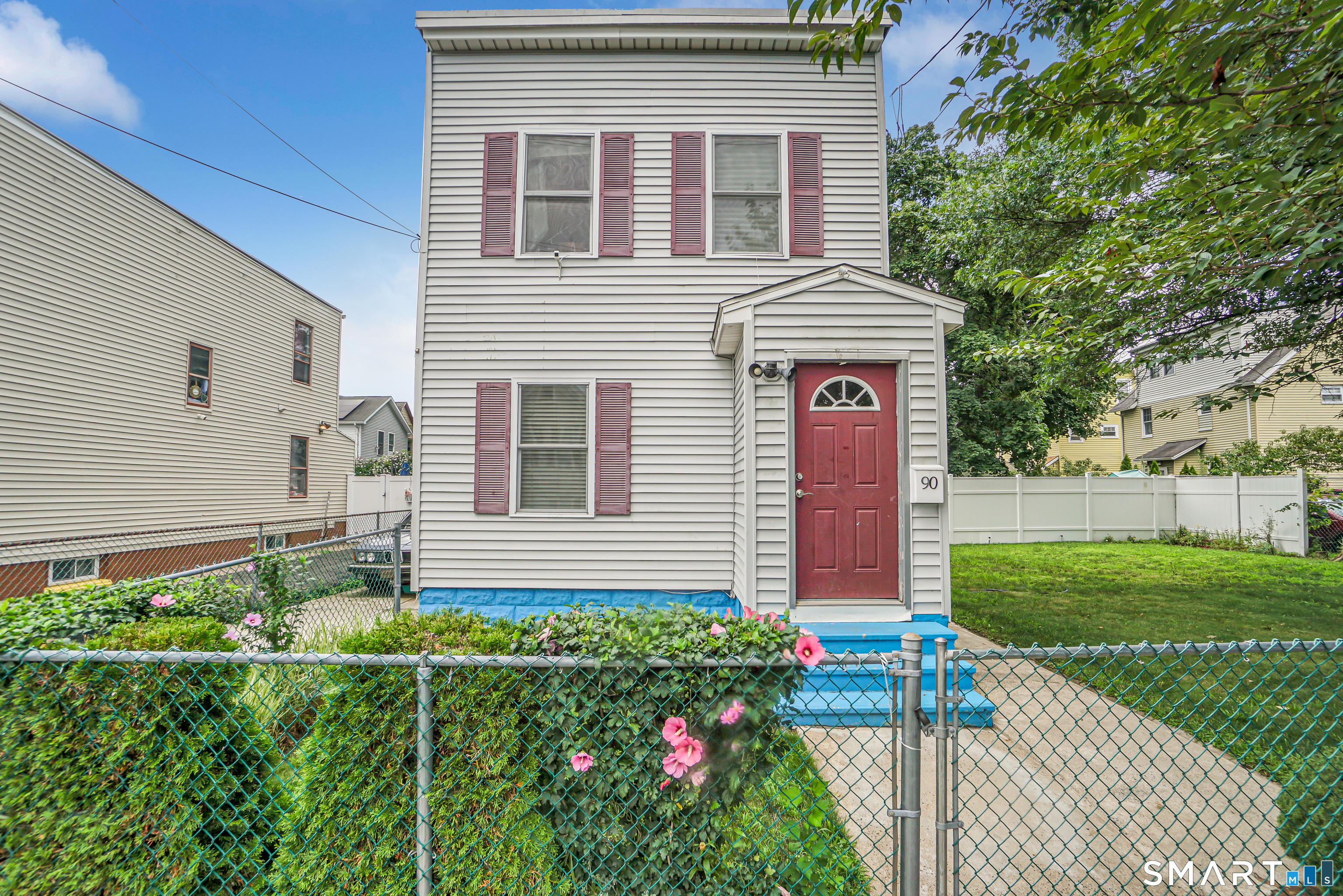 90 Marlboro Street Property Photo 1