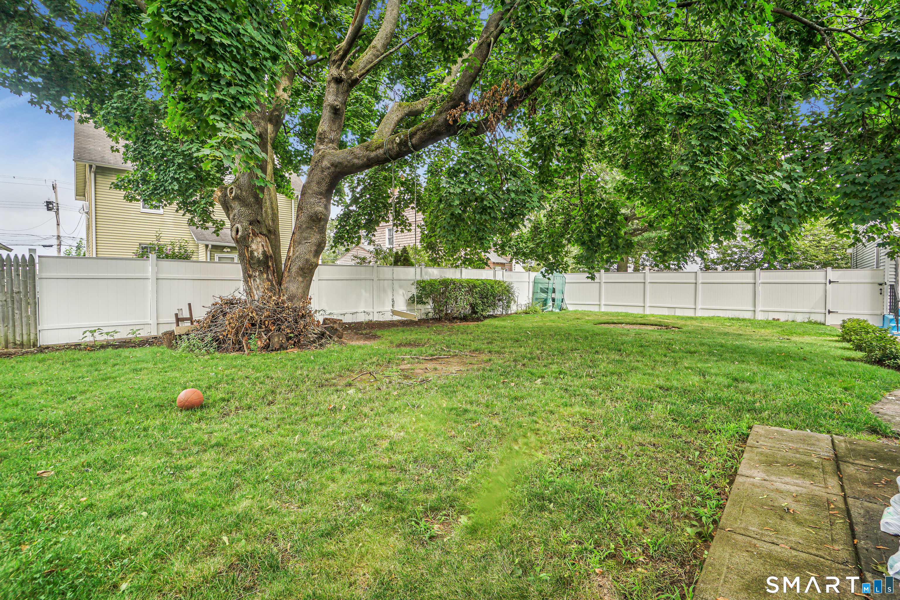 90 Marlboro Street Property Photo 5