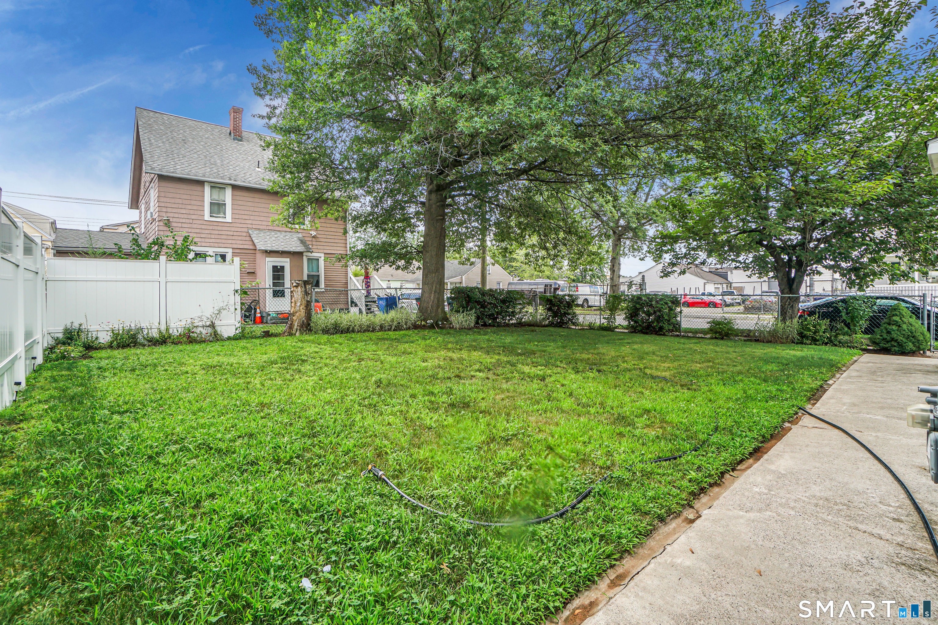 90 Marlboro Street Property Photo 6