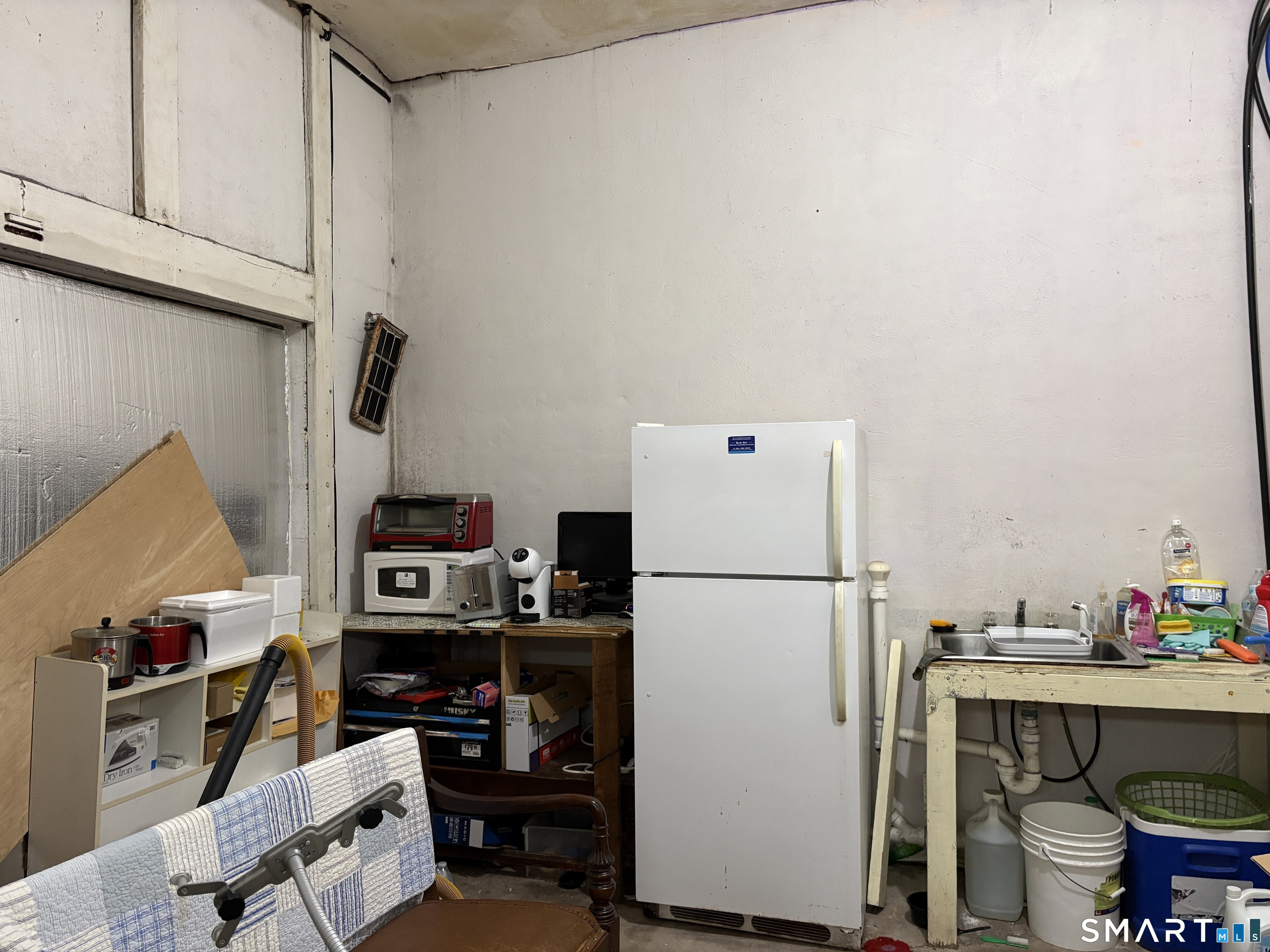 Whalley Avenue Property Photo 20