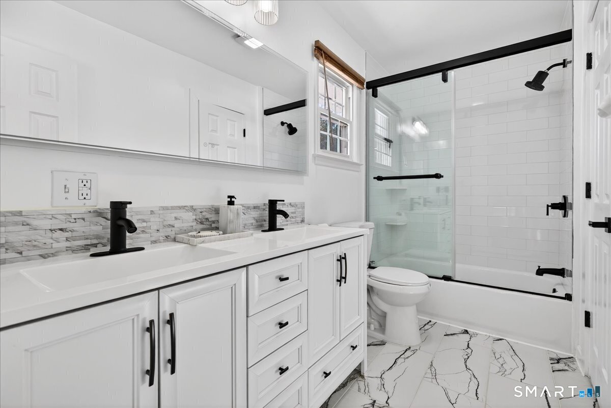 114 Daniel Road Property Photo 22