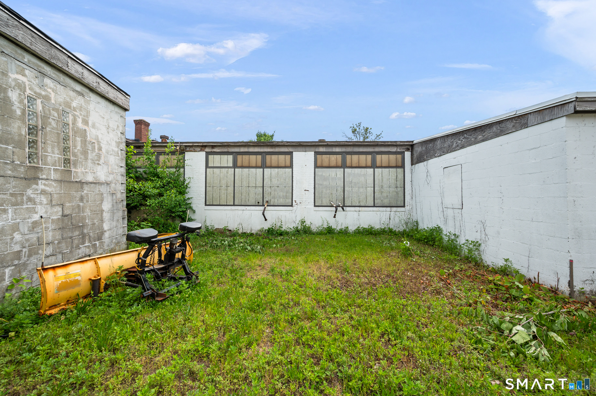 100 Barclay Street Property Photo 8