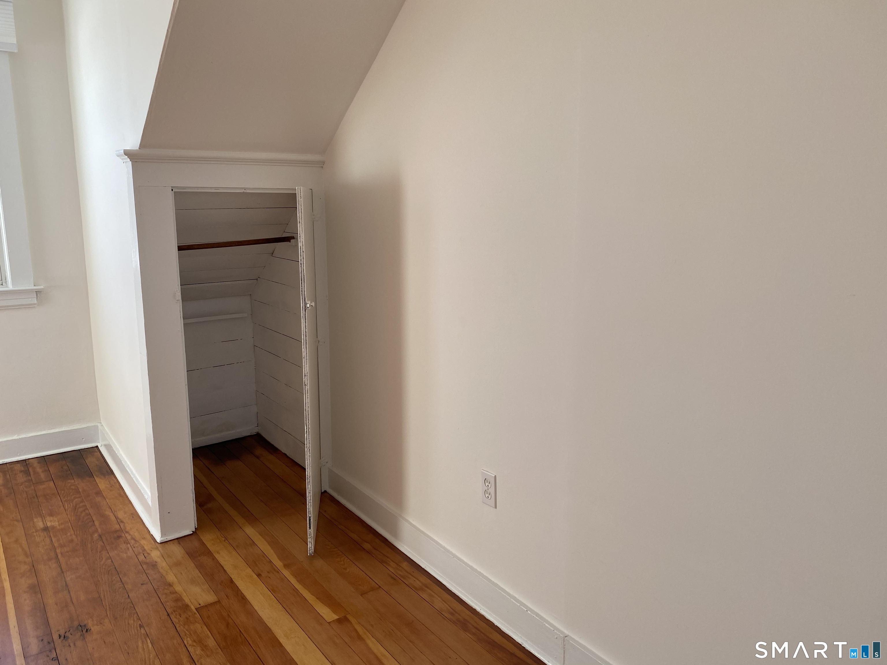 51 Indian Neck Avenue Property Photo 11