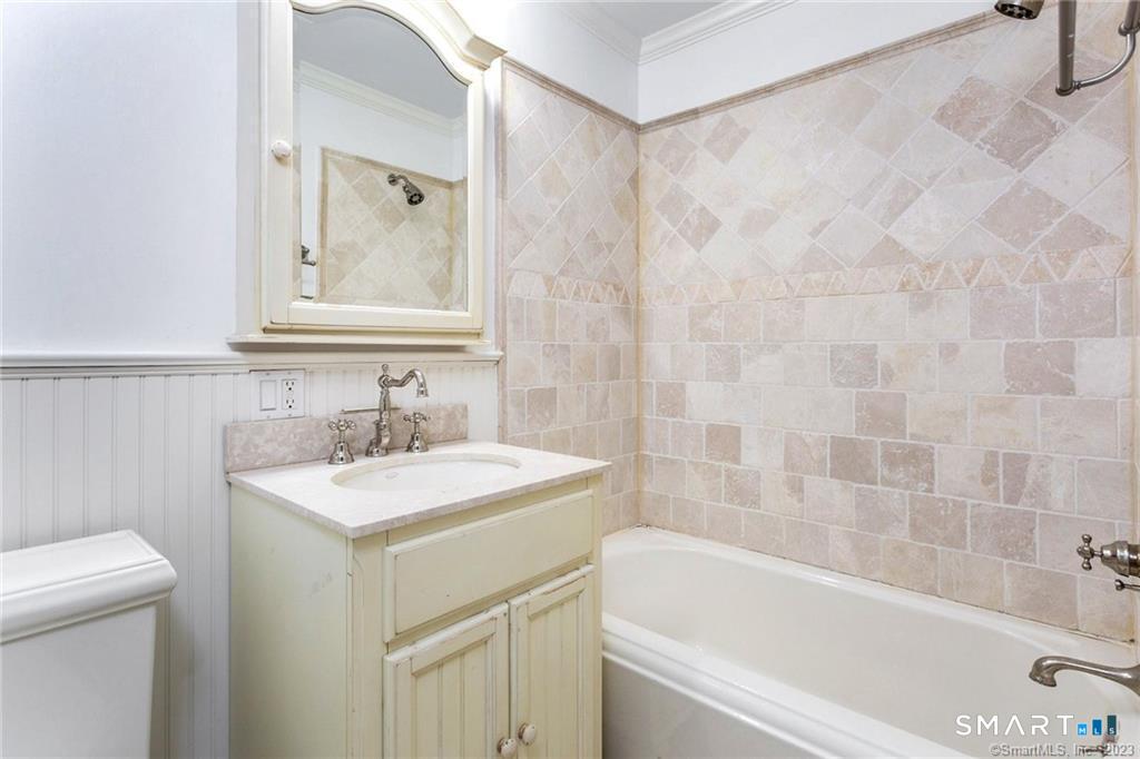 18 Osee Place Property Photo 26