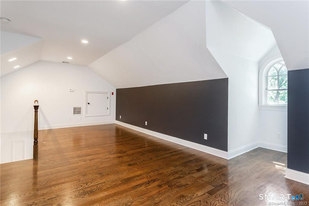 18 Osee Place Property Photo 30