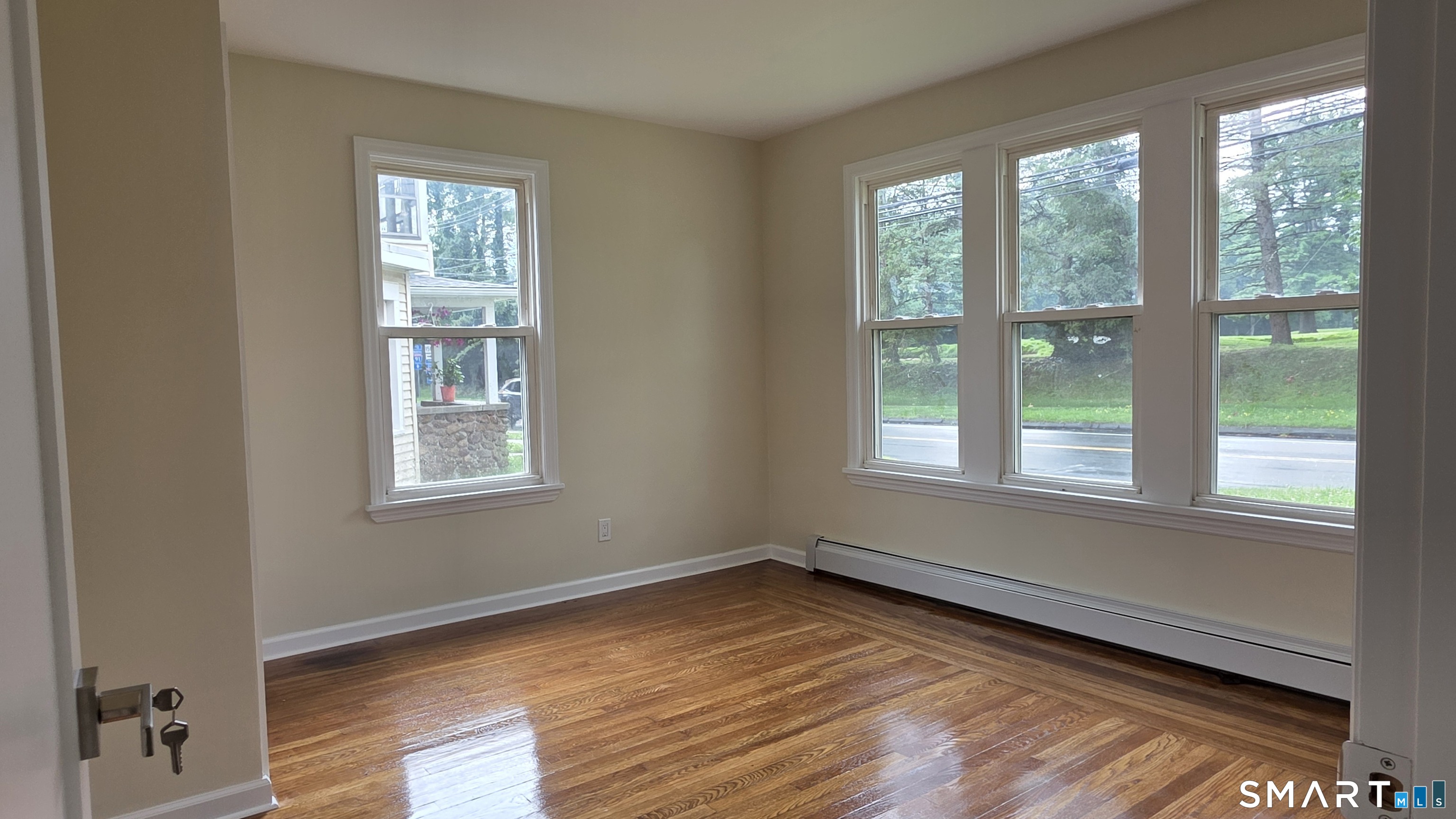 782 Center Street Property Photo 12