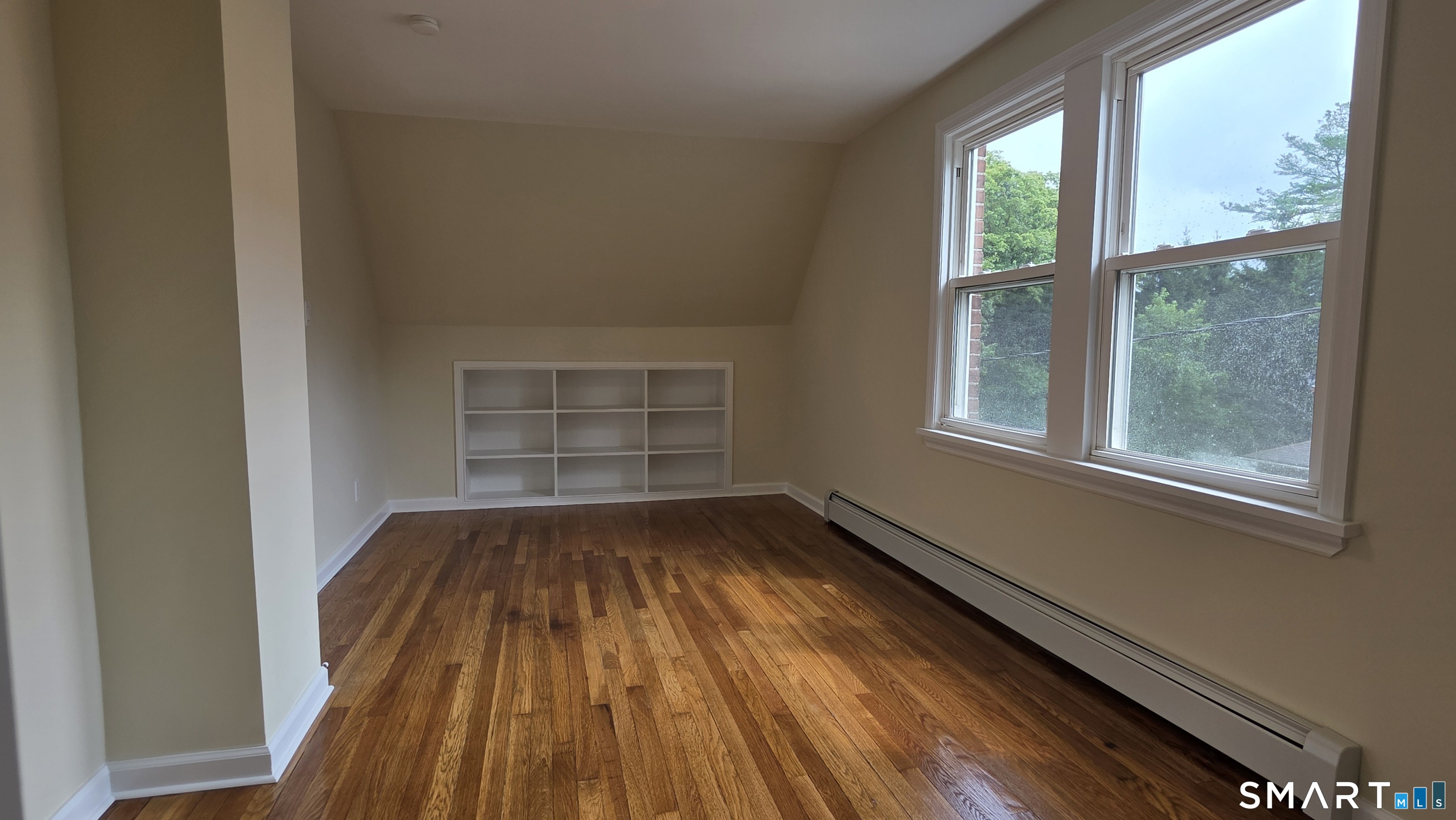 782 Center Street Property Photo 18