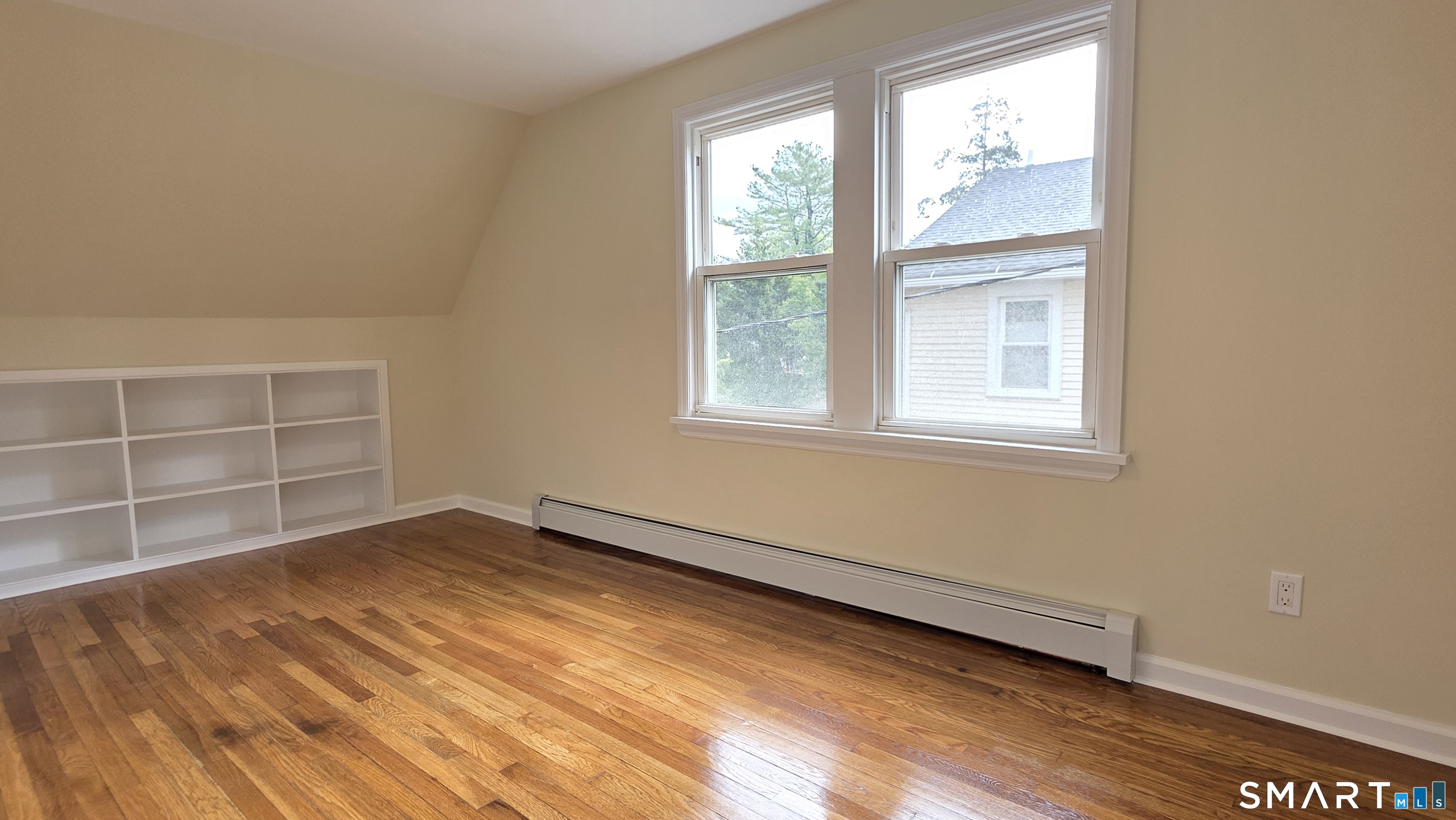 782 Center Street Property Photo 21