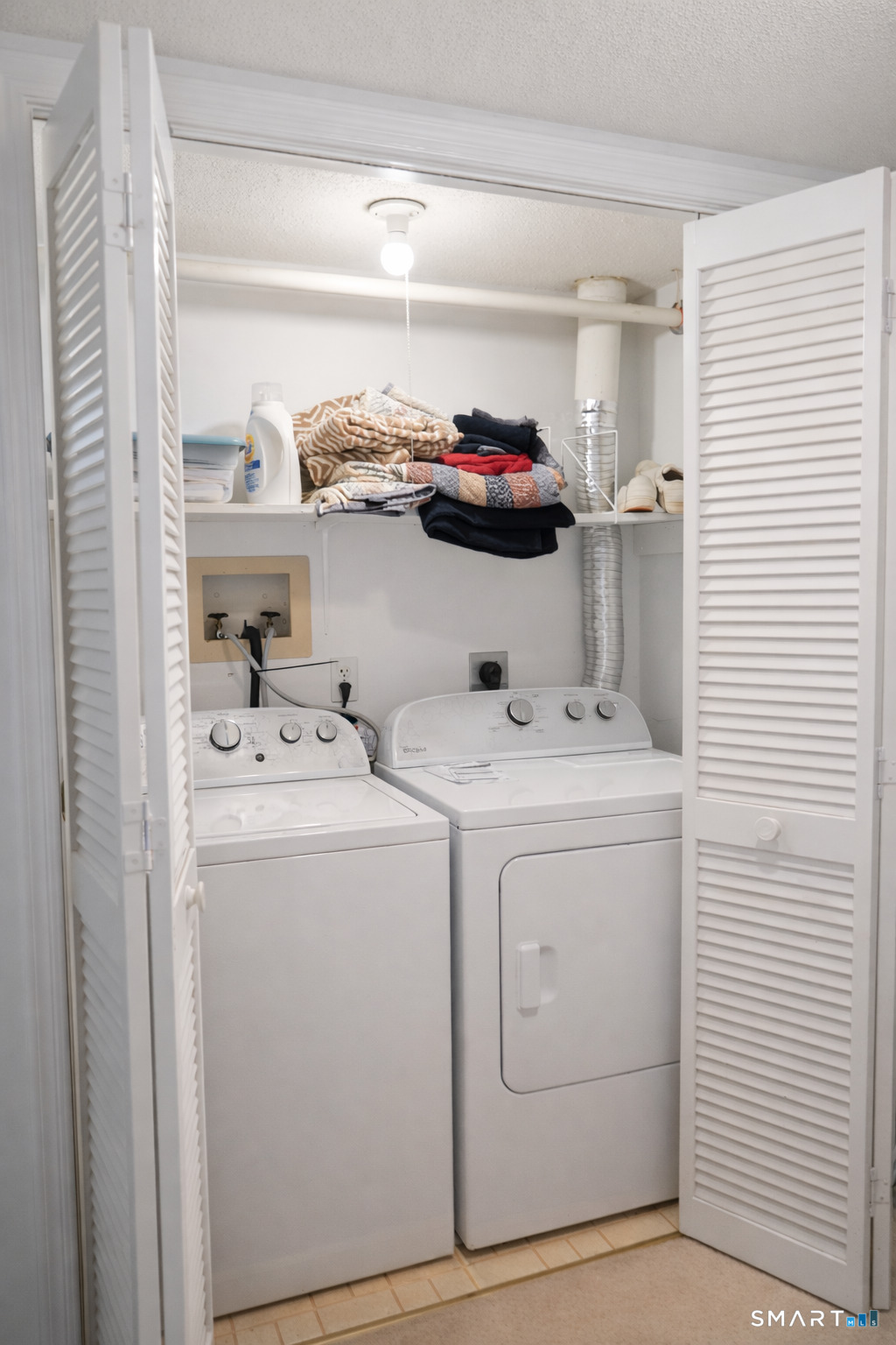2 Mansfield Grove 170 Road Property Photo 3