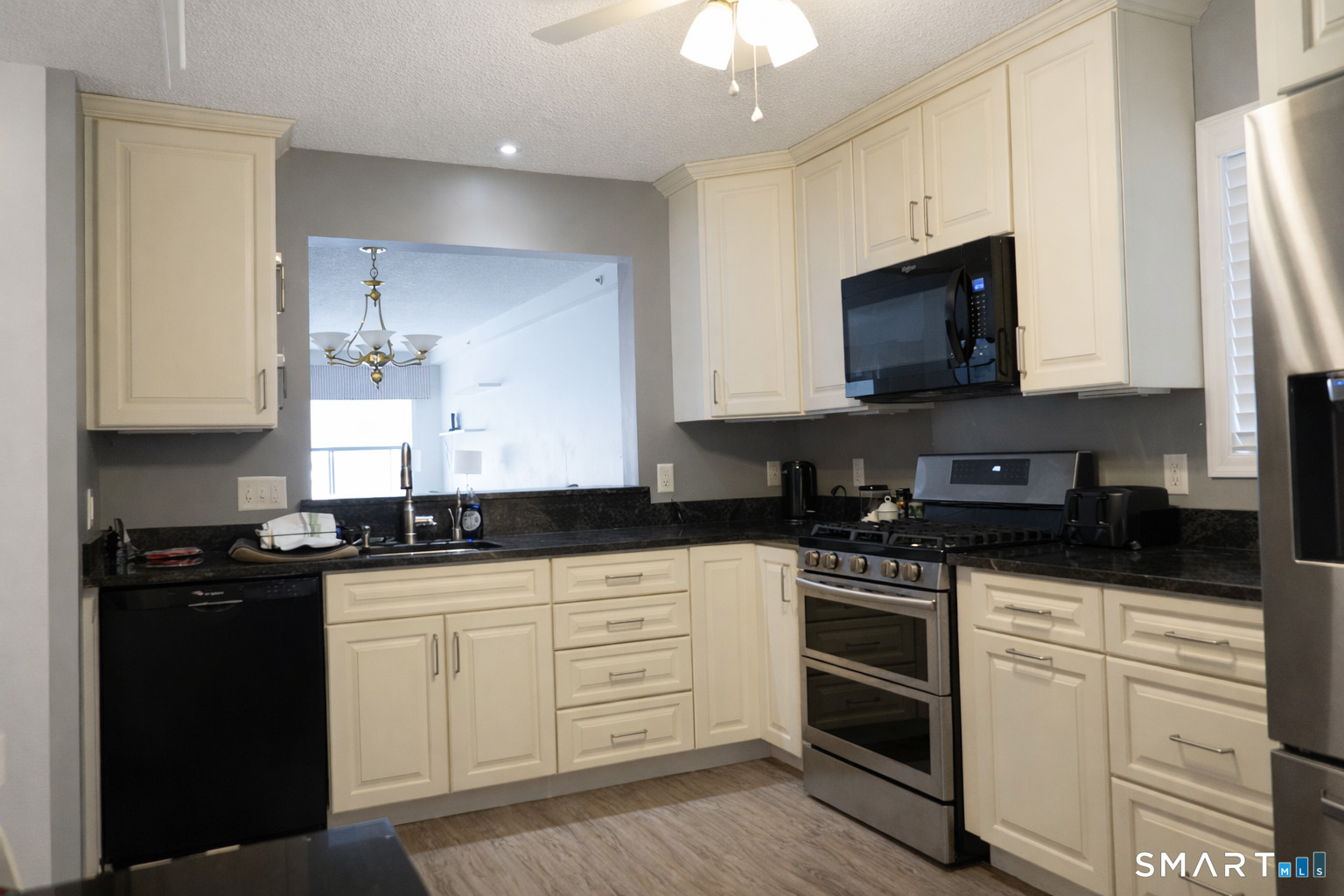 2 Mansfield Grove 170 Road Property Photo 5