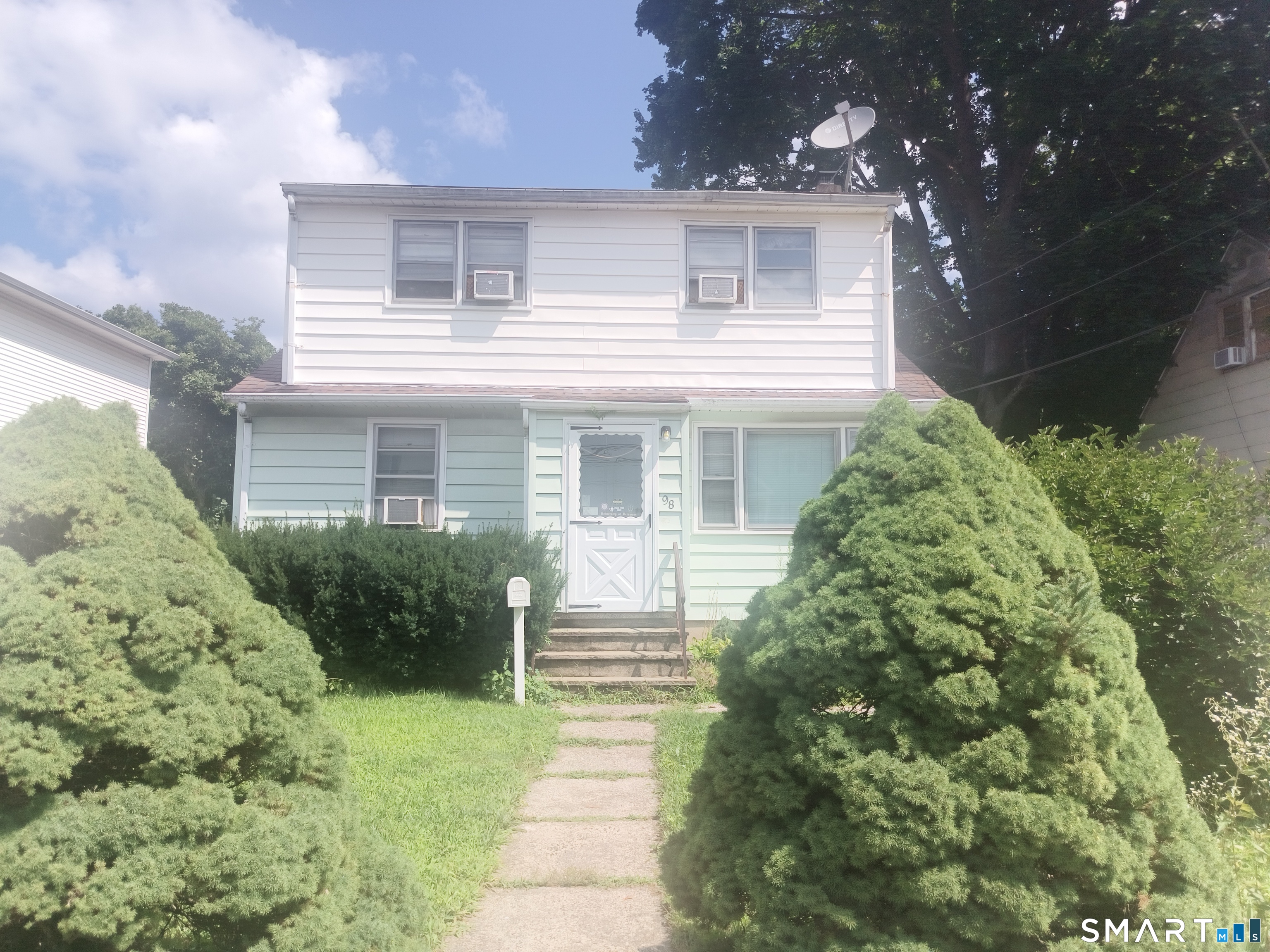 98 Holcomb Avenue Property Photo 1