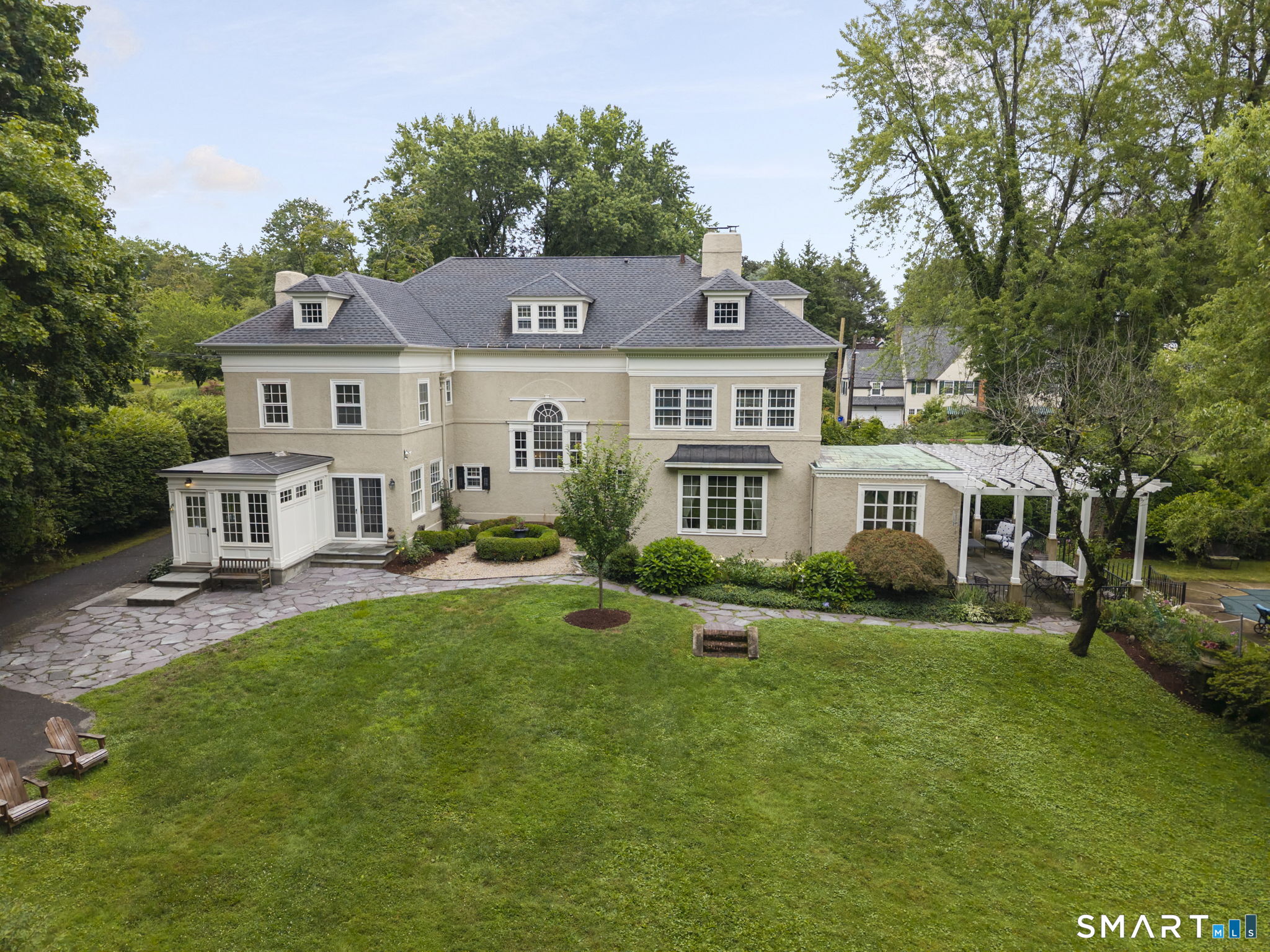 33 Sycamore Road Property Photo 2