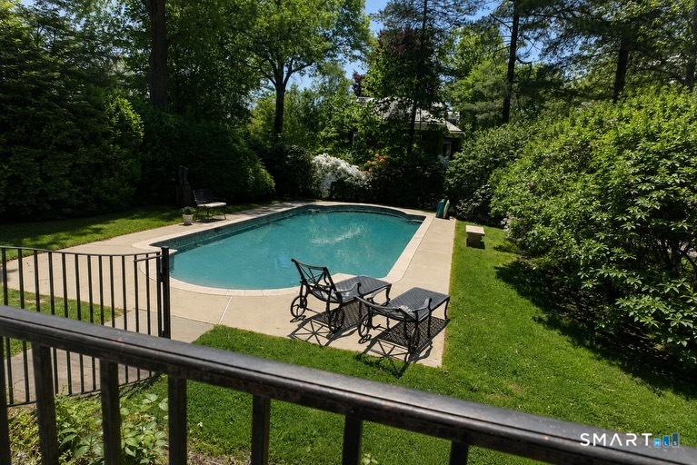 33 Sycamore Road Property Photo 38